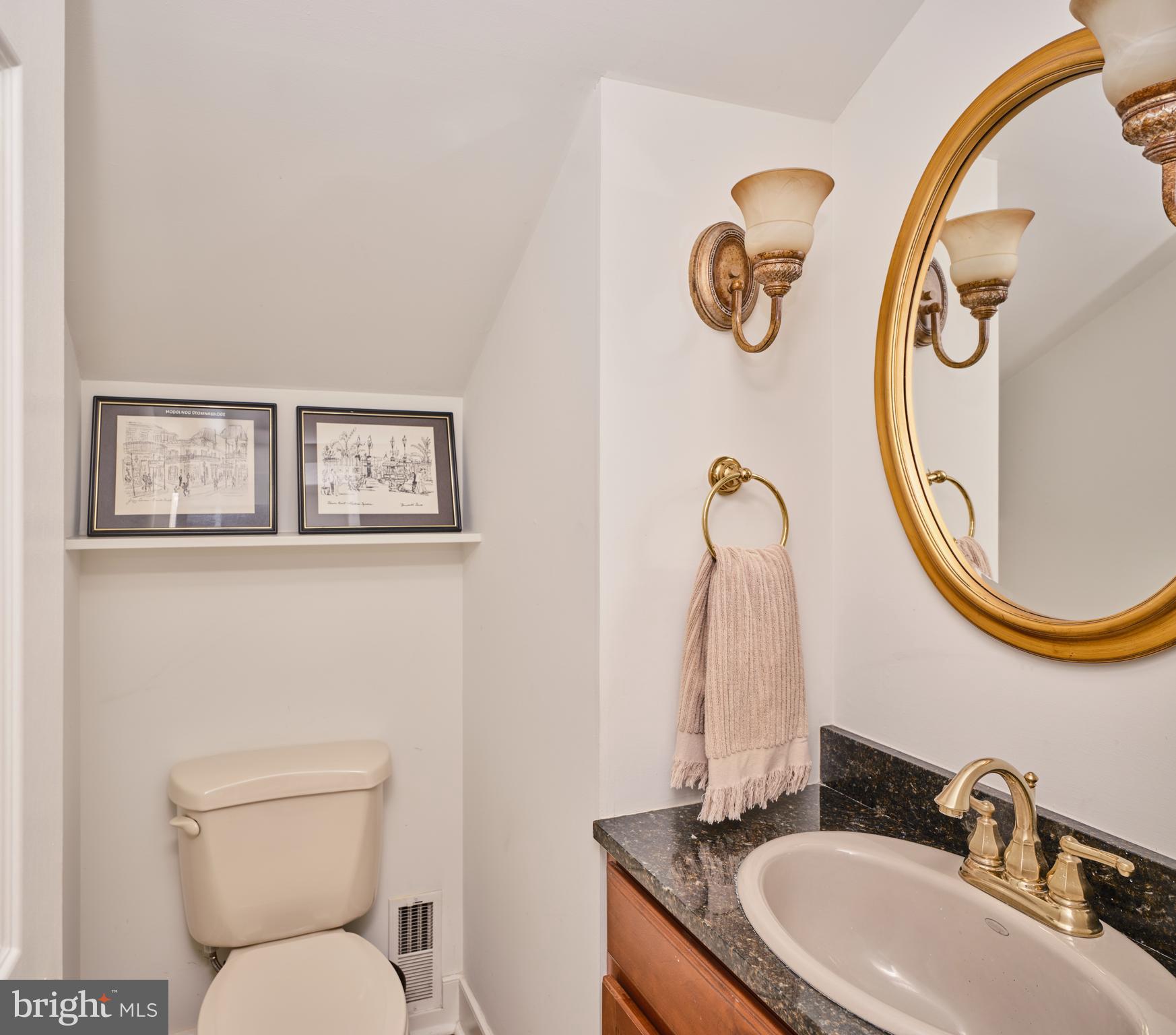RADNOR HUNT - Residential