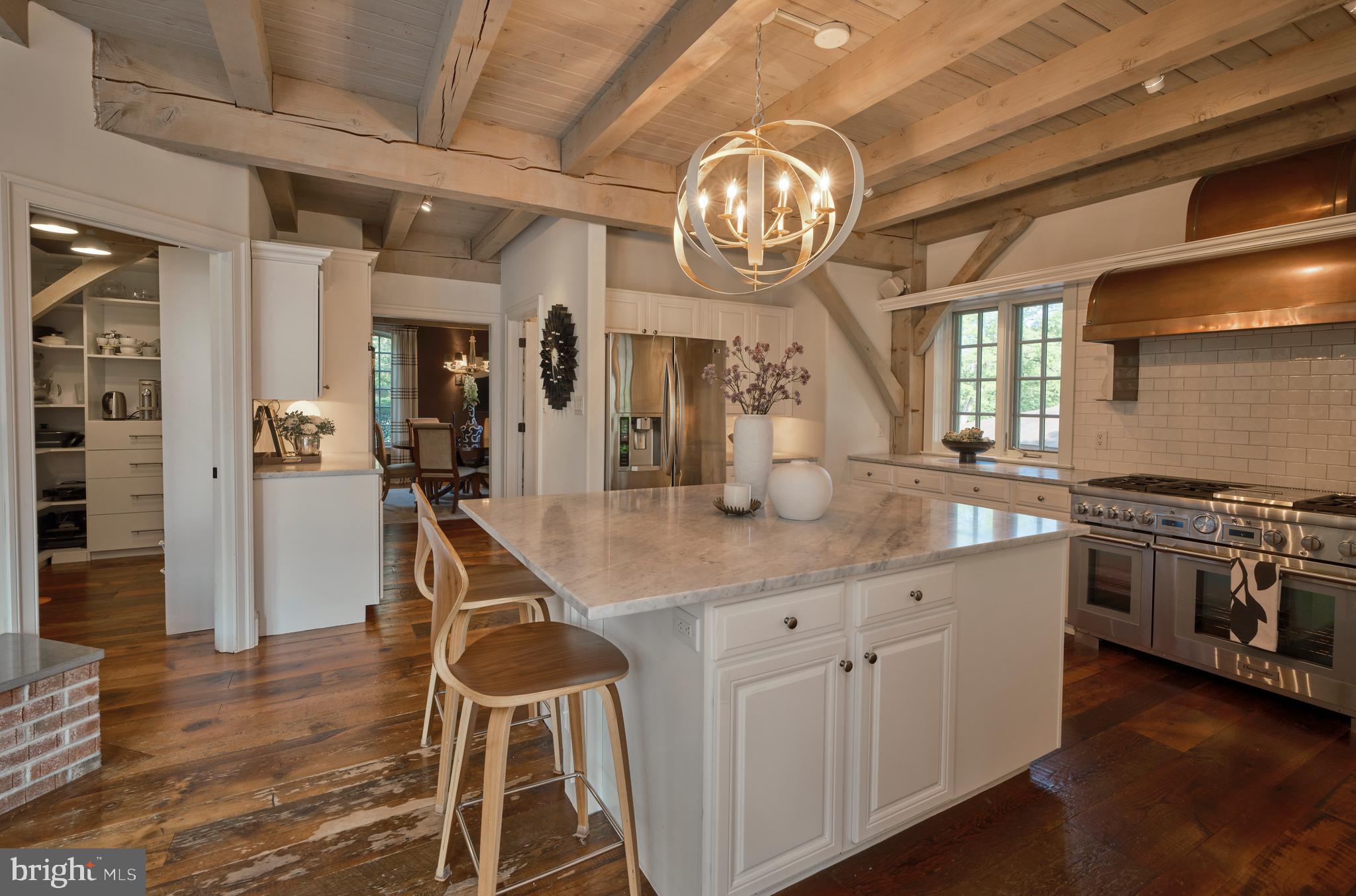 RADNOR HUNT - Residential