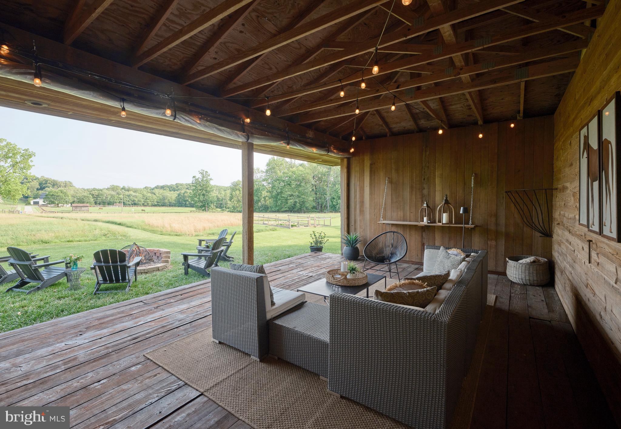 RADNOR HUNT - Residential