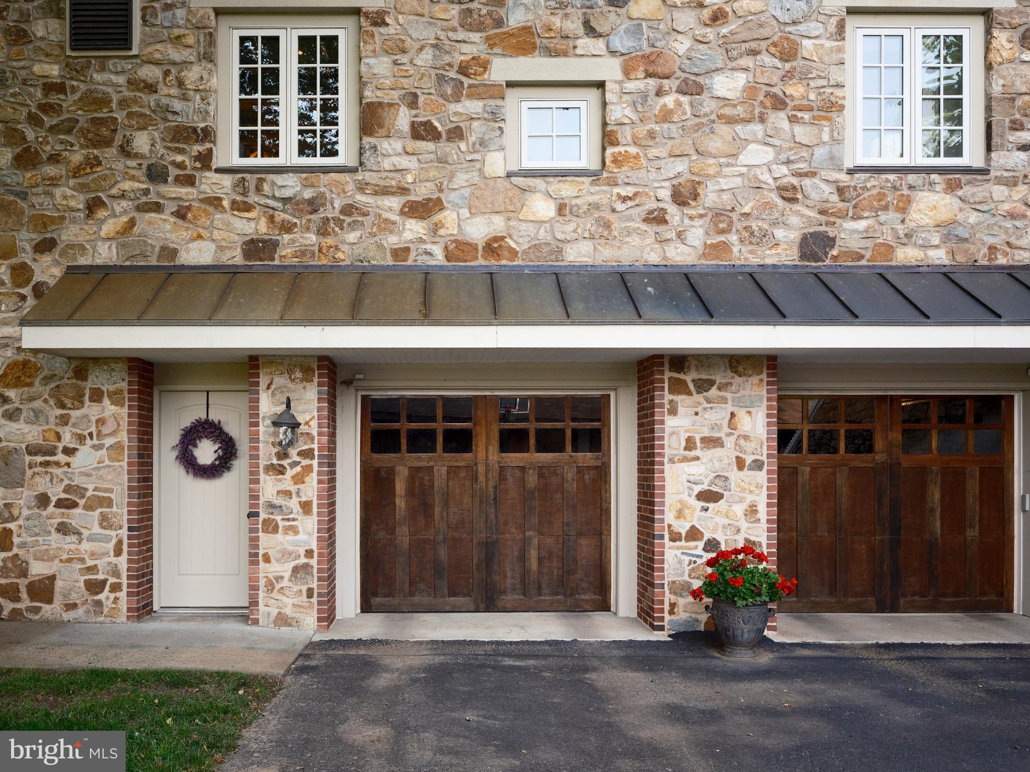 RADNOR HUNT - Residential