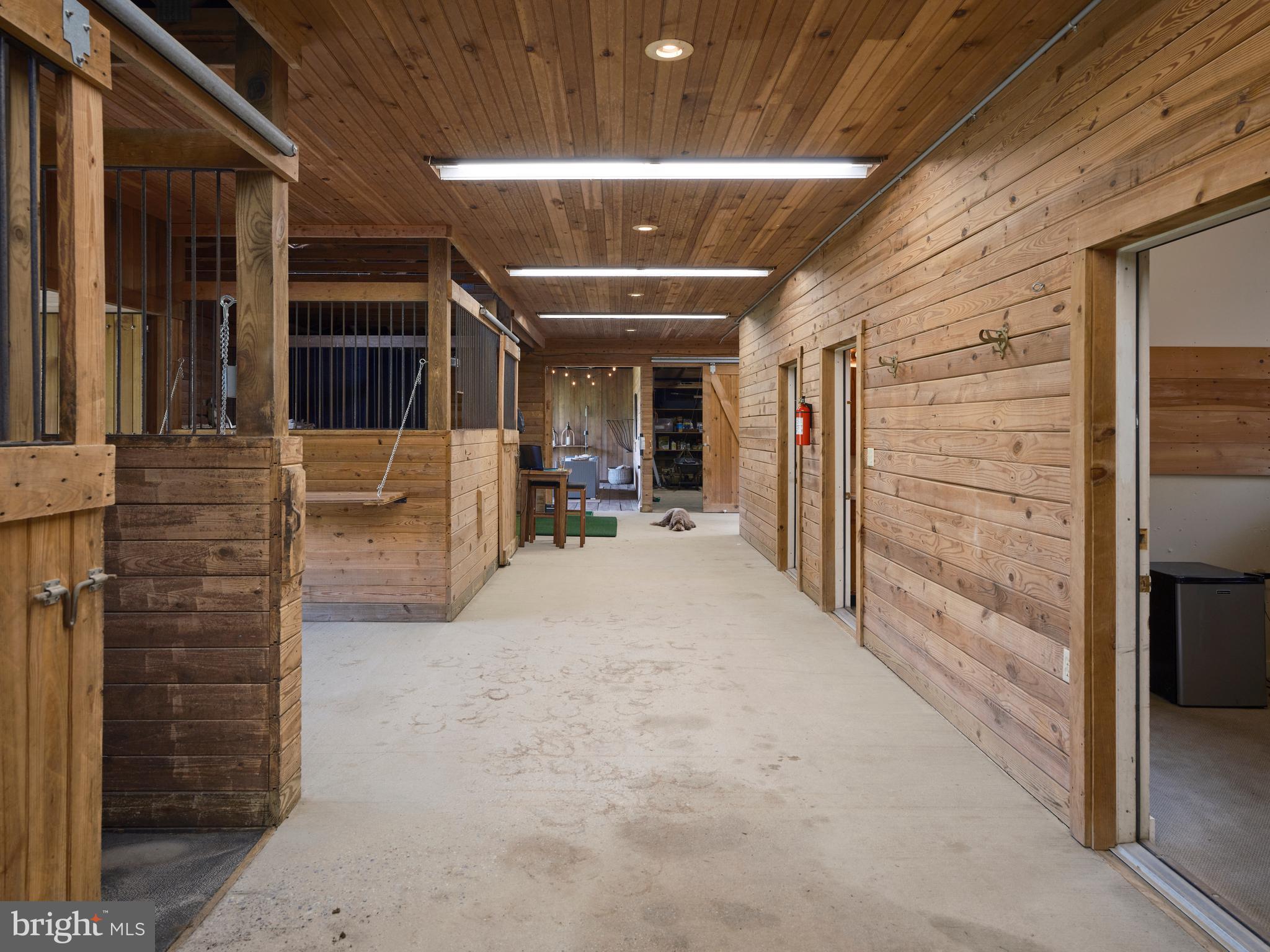 RADNOR HUNT - Residential