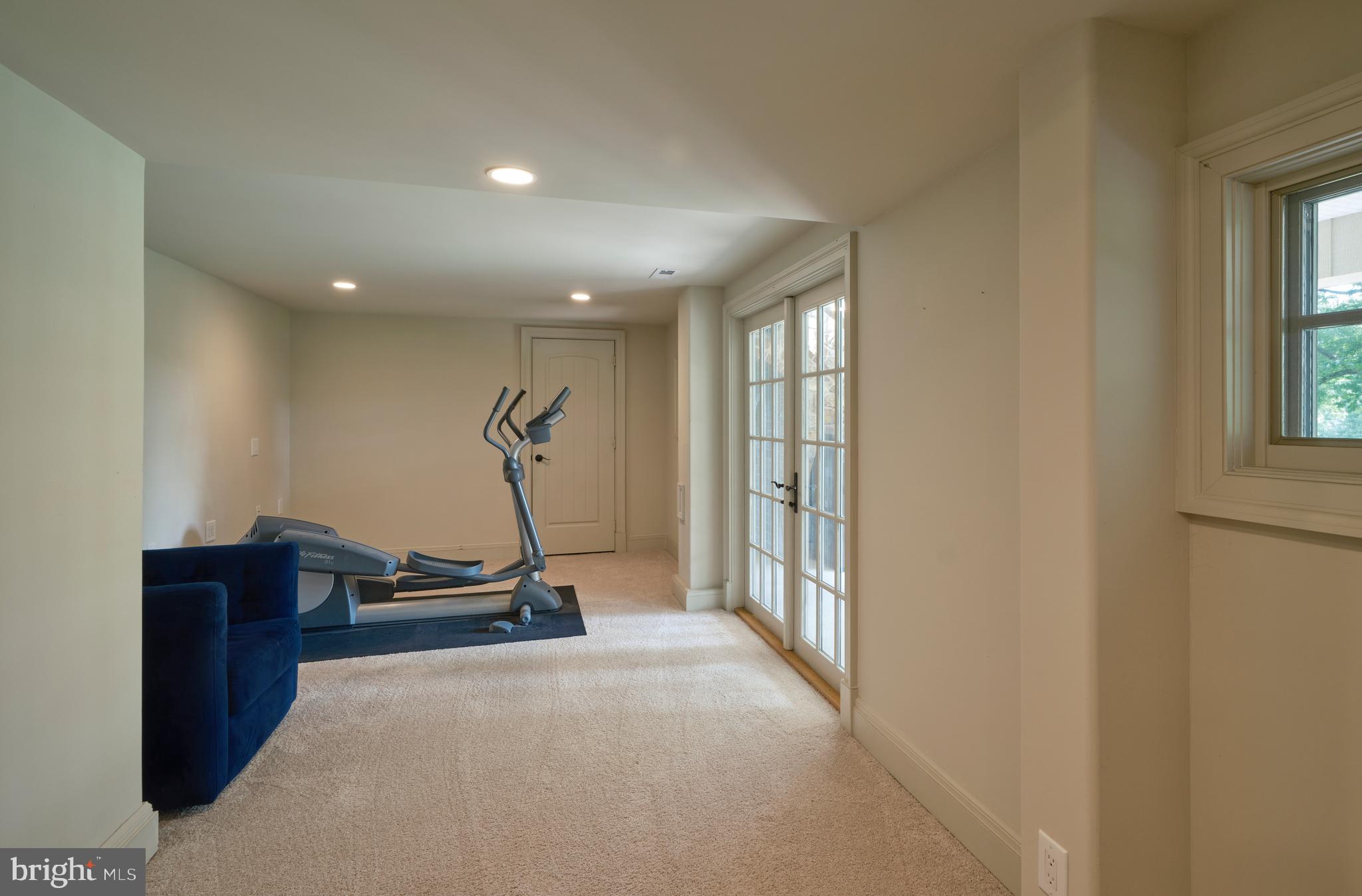 RADNOR HUNT - Residential