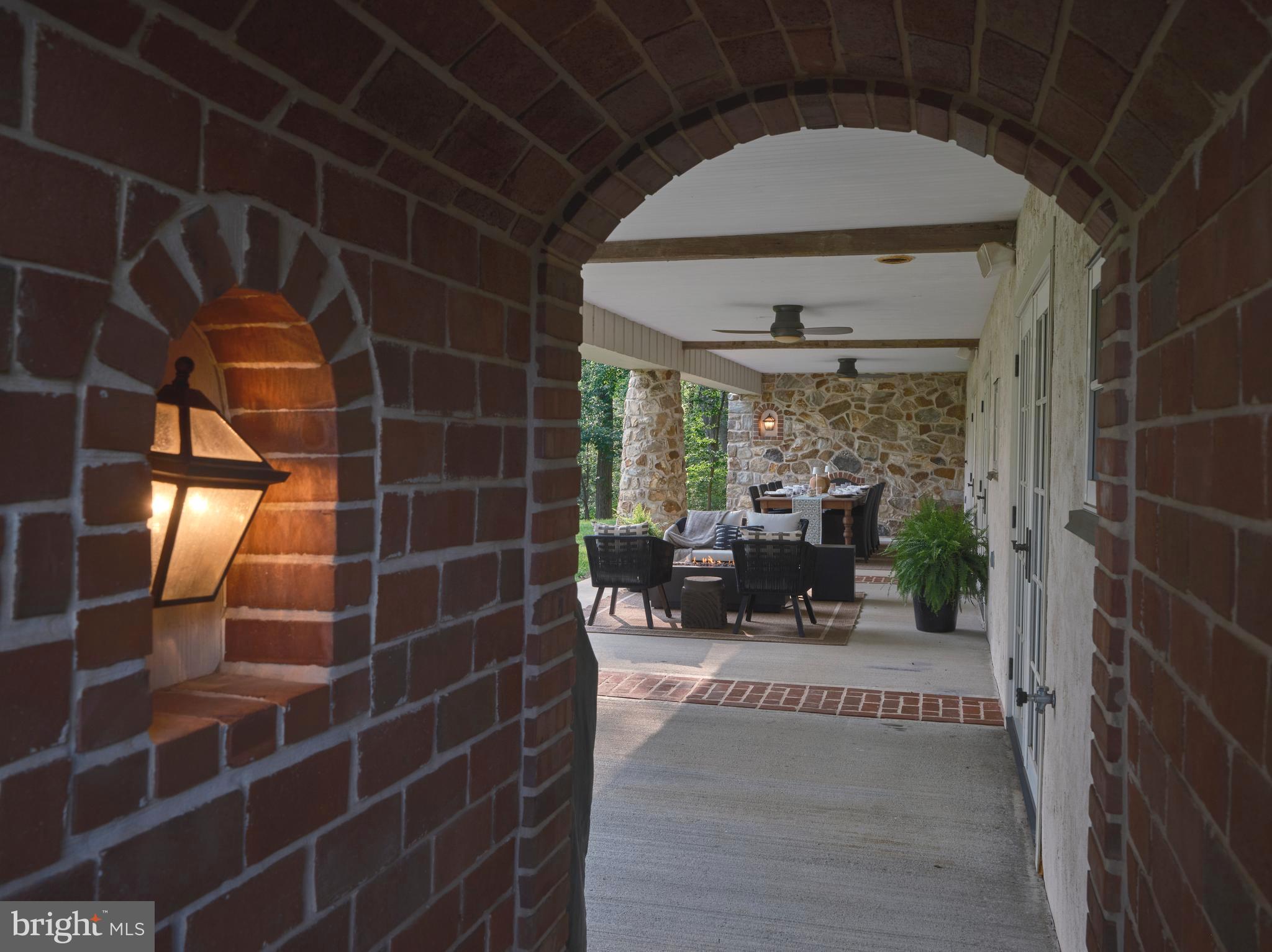 RADNOR HUNT - Residential