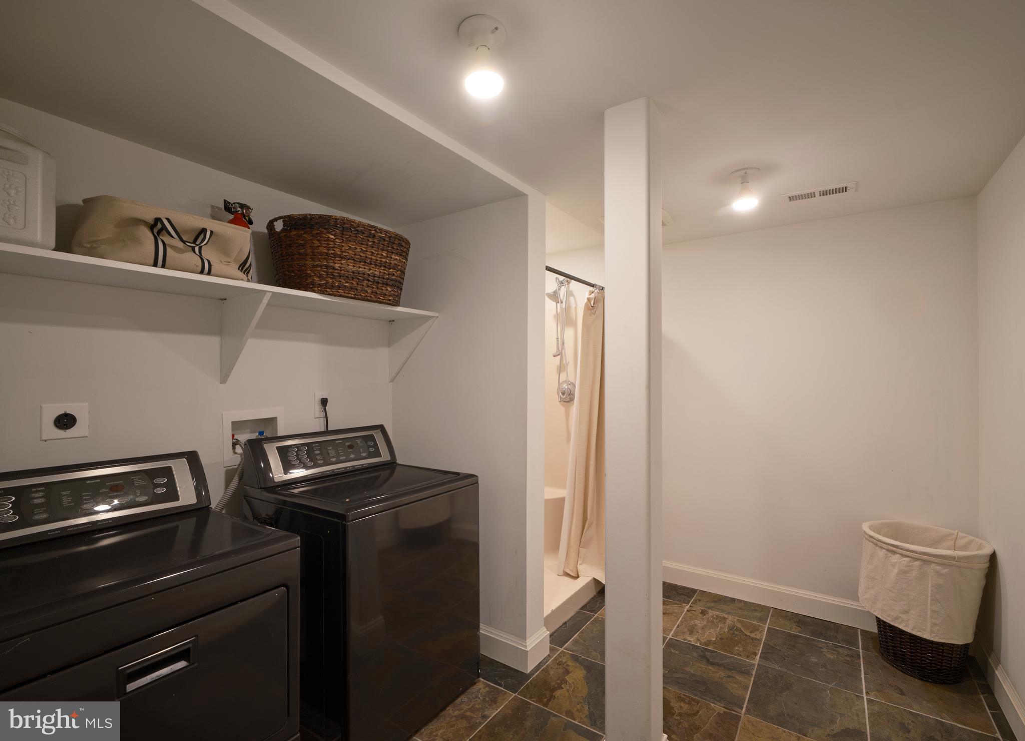 RADNOR HUNT - Residential