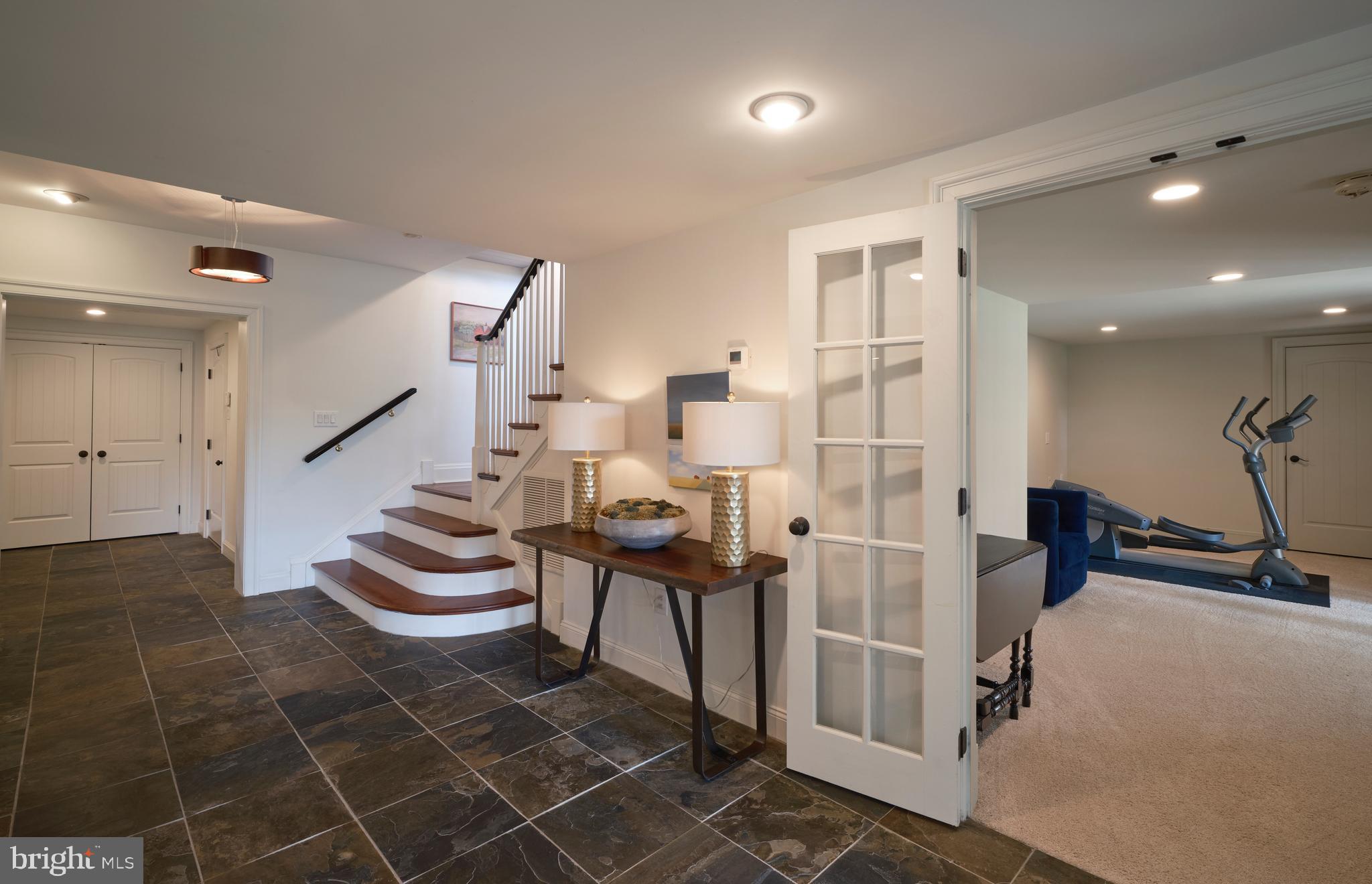 RADNOR HUNT - Residential