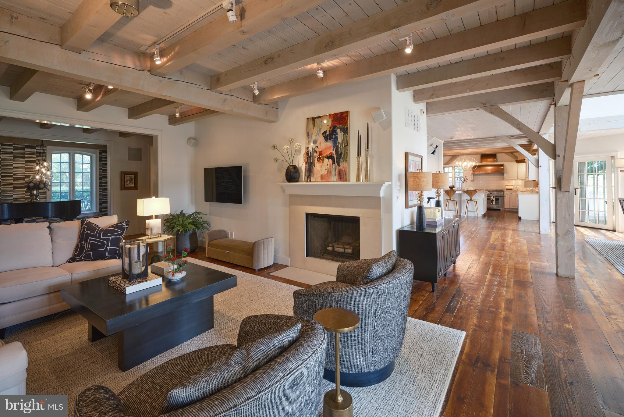 RADNOR HUNT - Residential