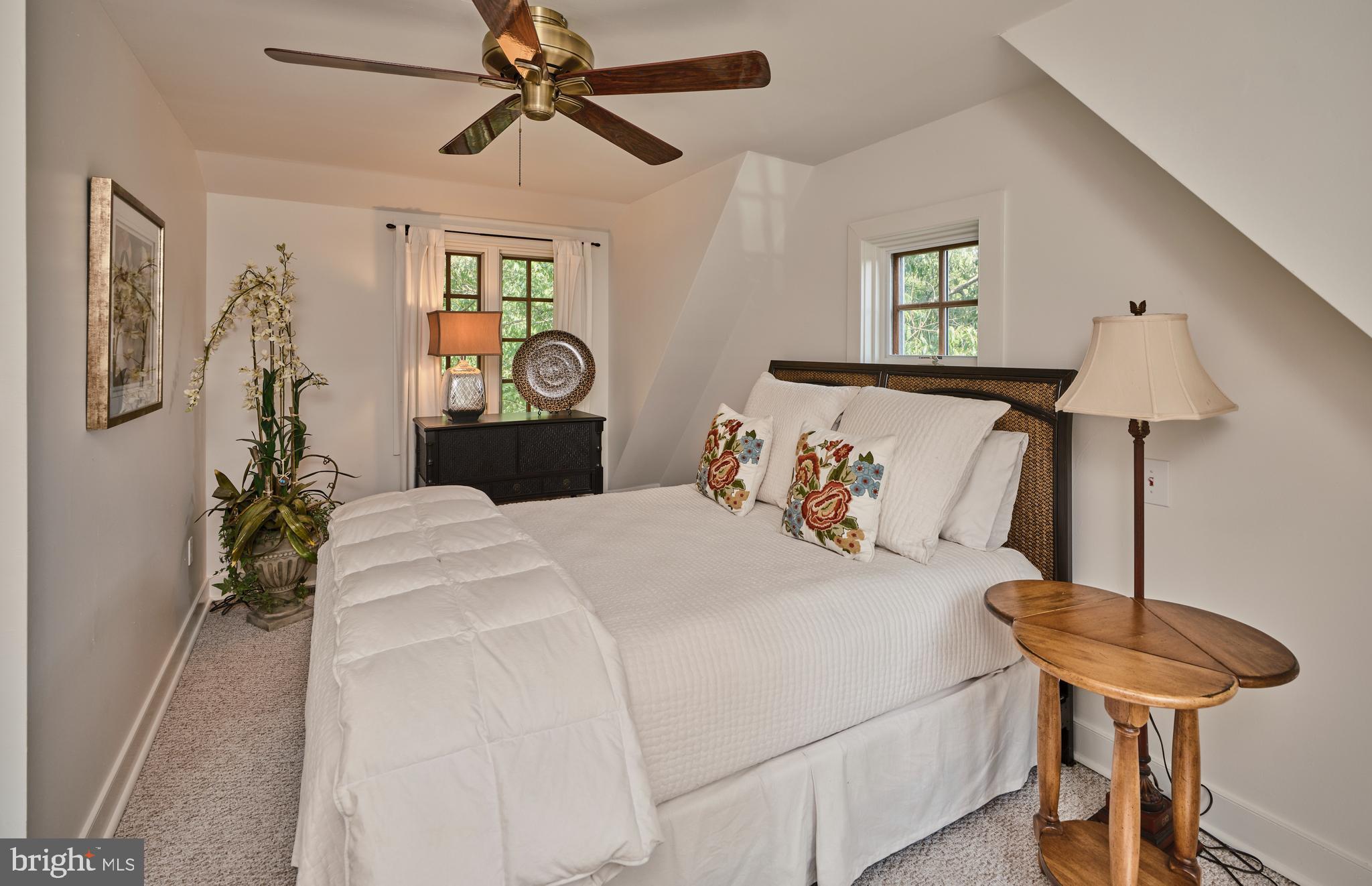 RADNOR HUNT - Residential