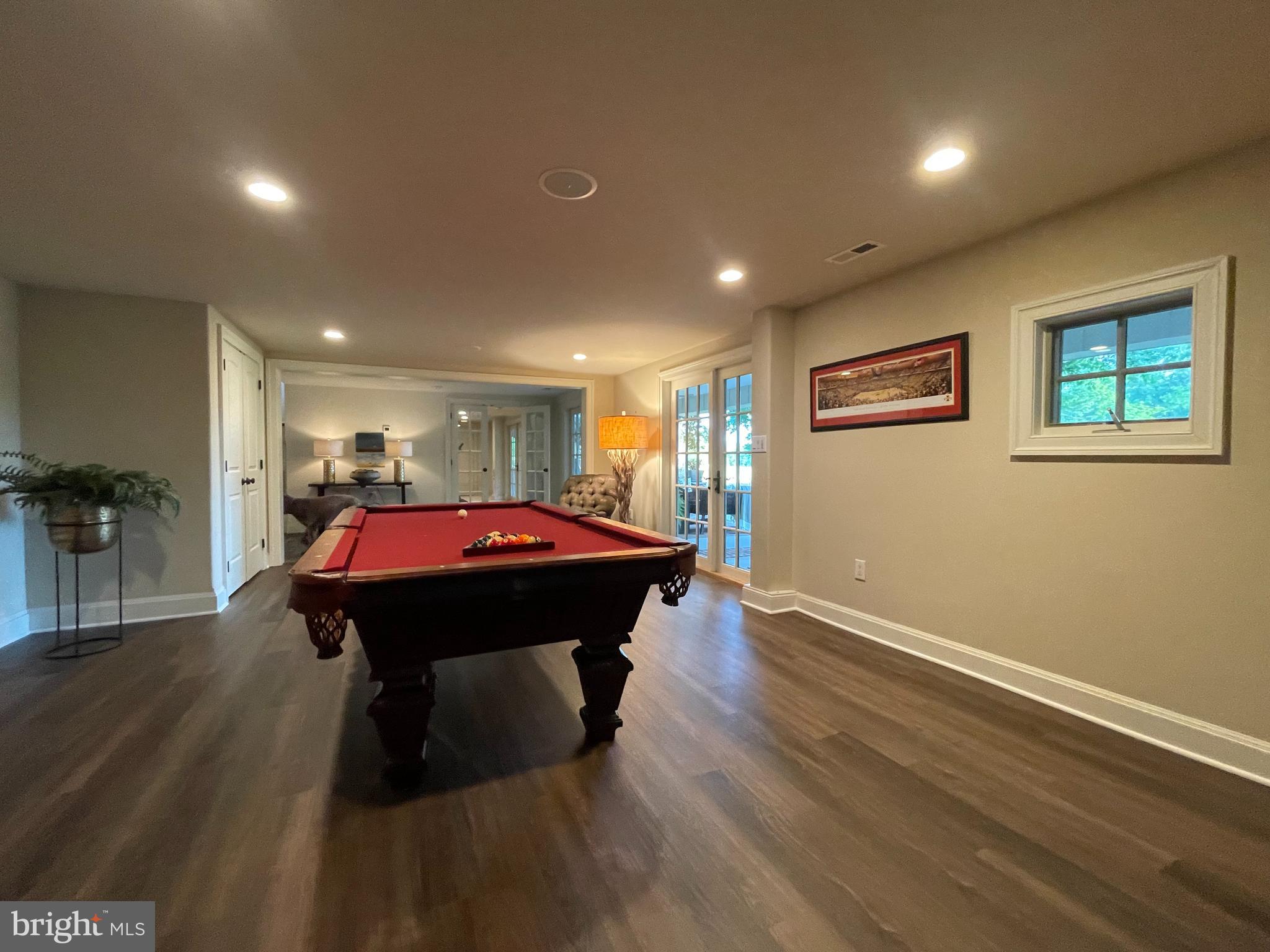 RADNOR HUNT - Residential