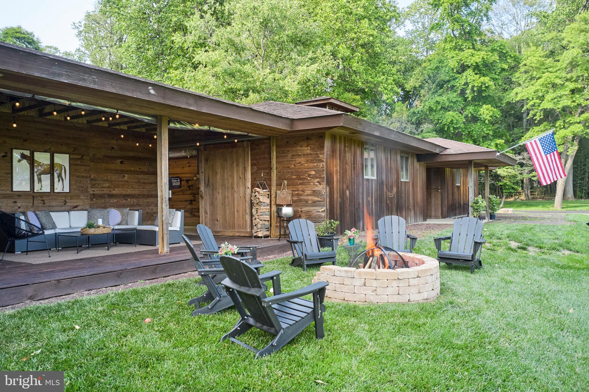 RADNOR HUNT - Residential