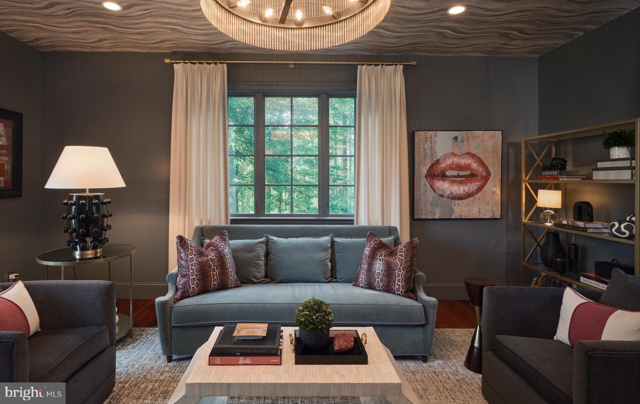 RADNOR HUNT - Residential