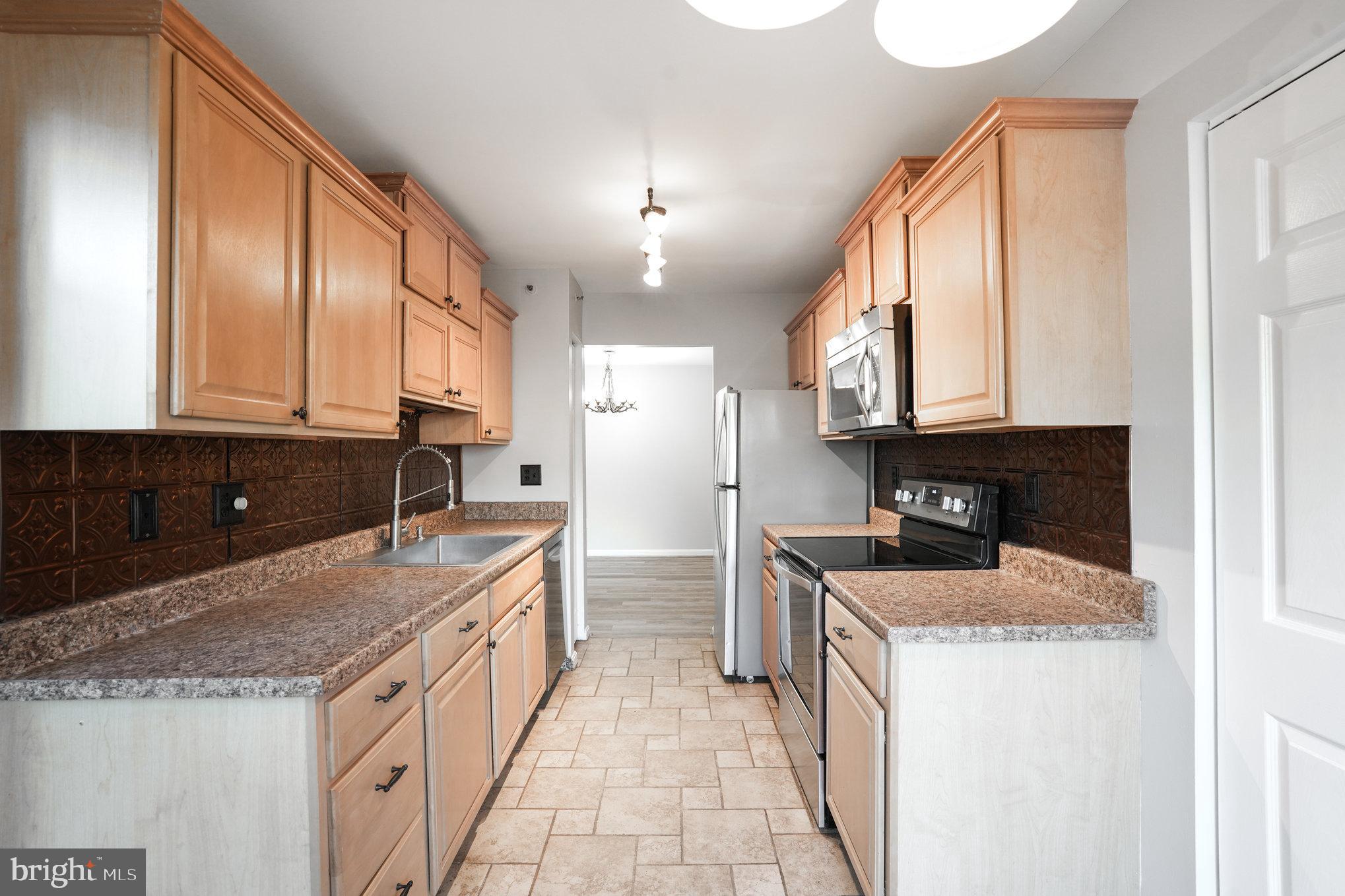 THE POINTE - Residential