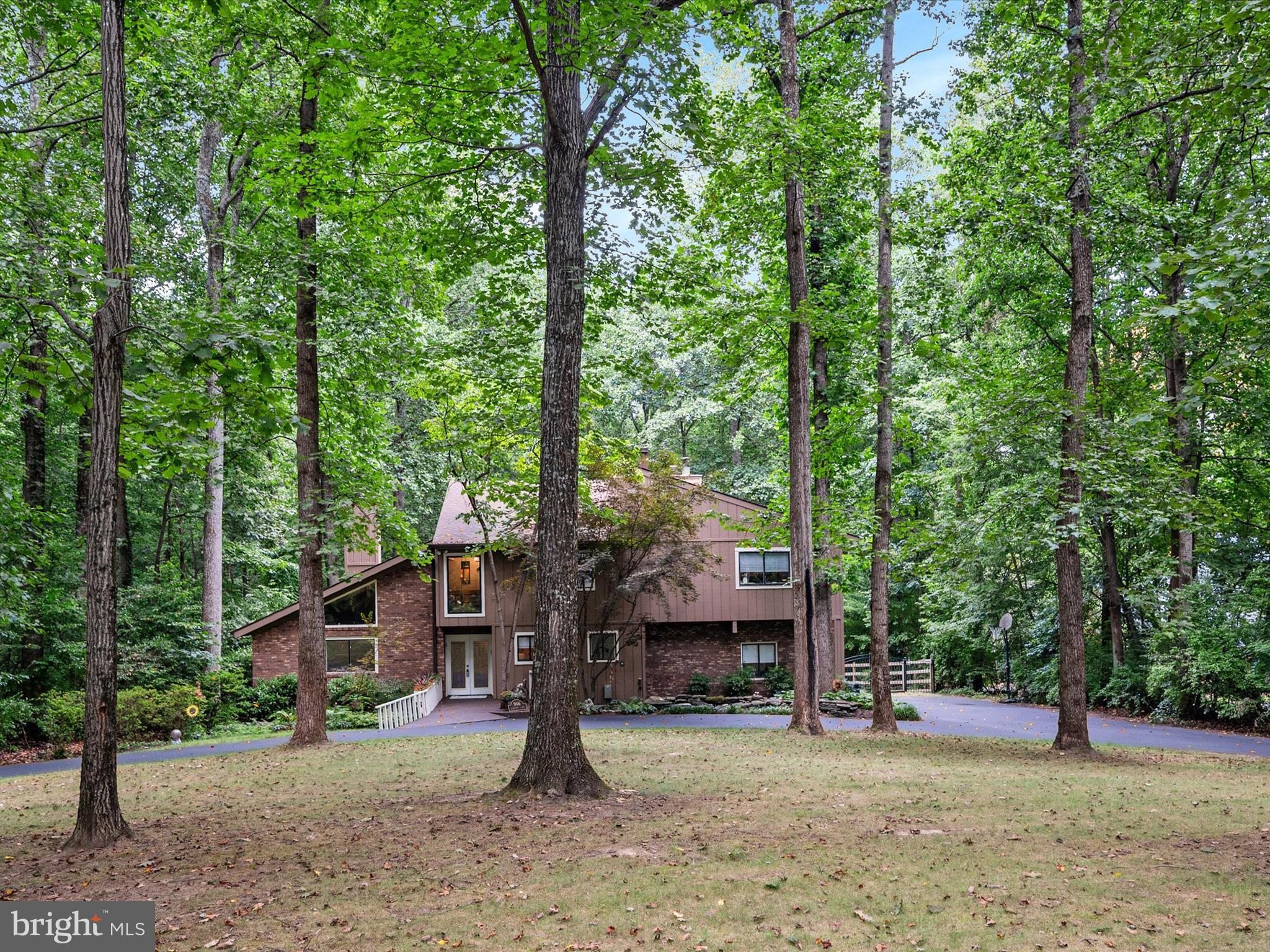 THE WOODS - Residential