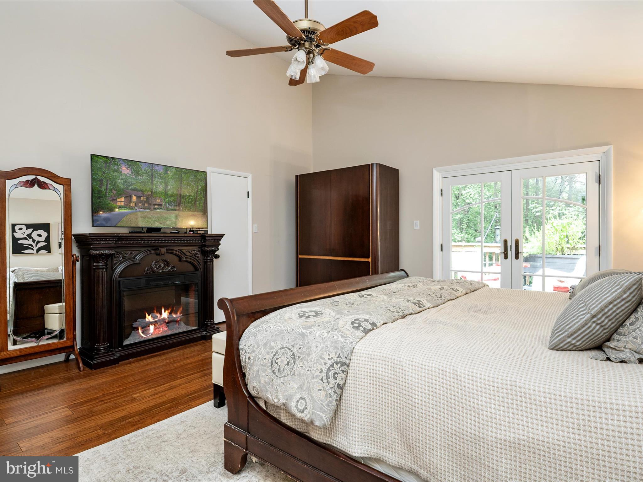 THE WOODS - Residential