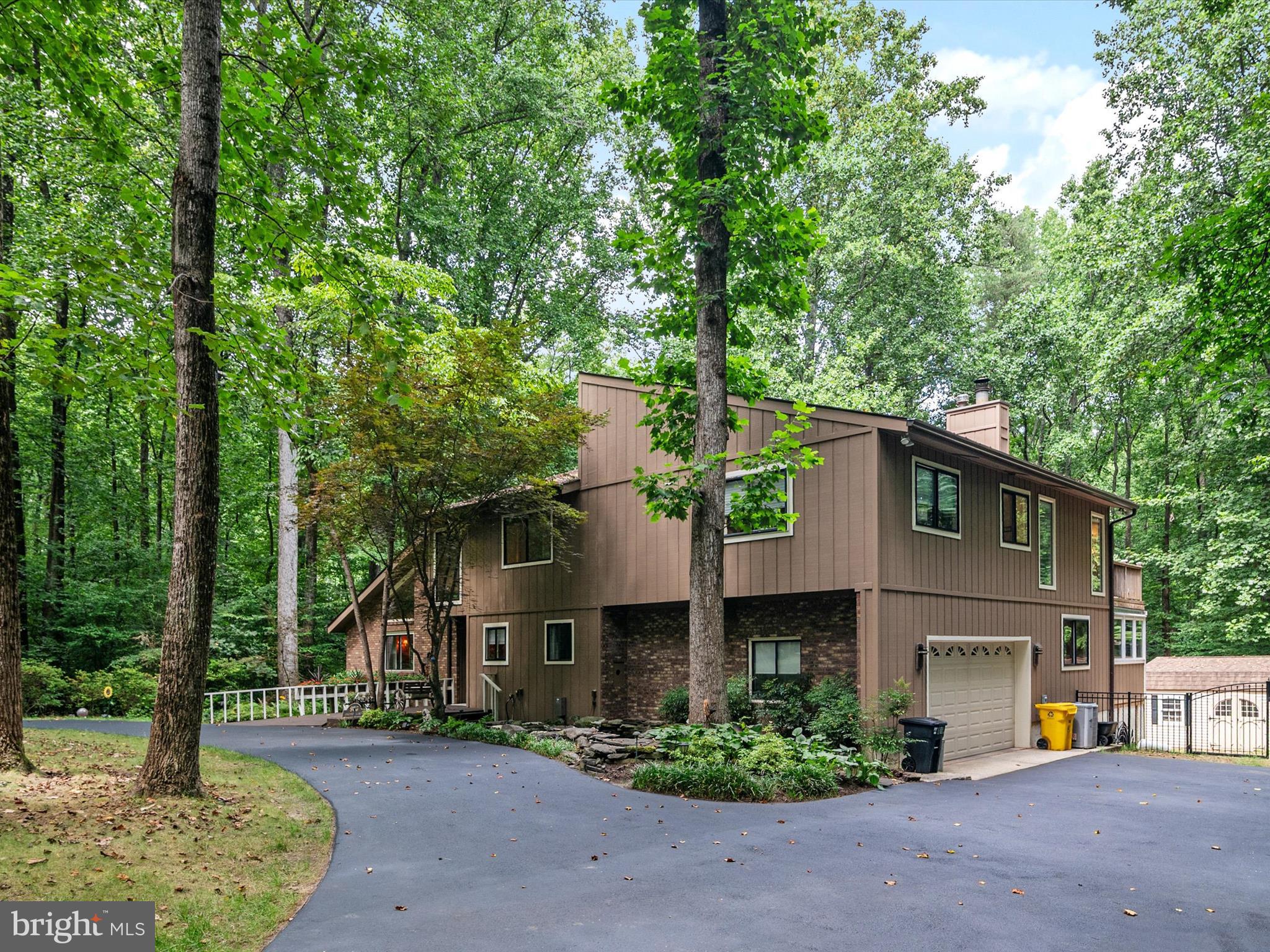 THE WOODS - Residential