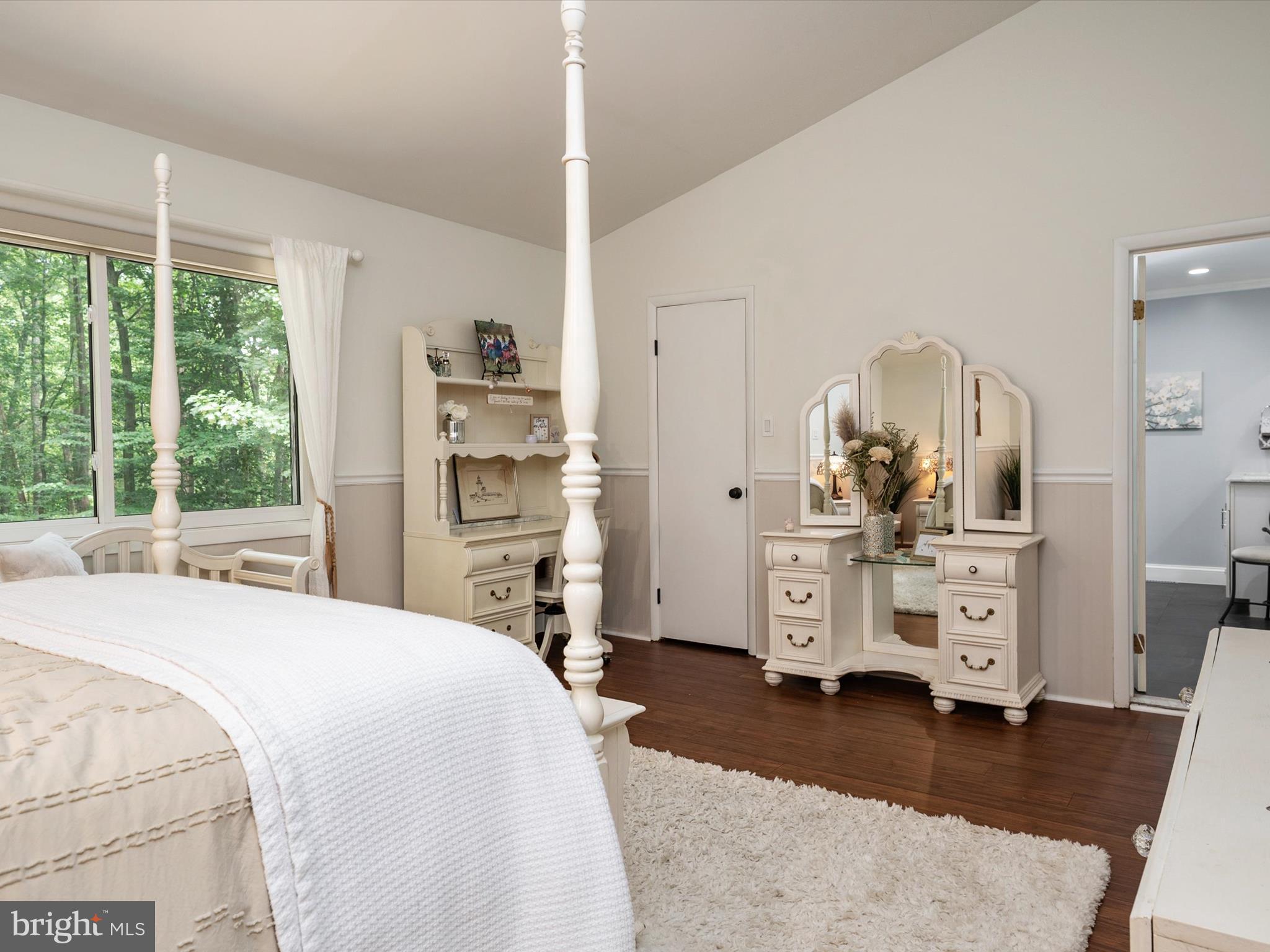 THE WOODS - Residential