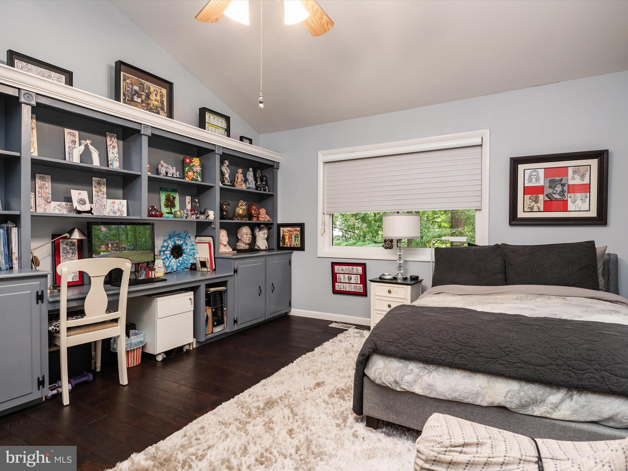 THE WOODS - Residential