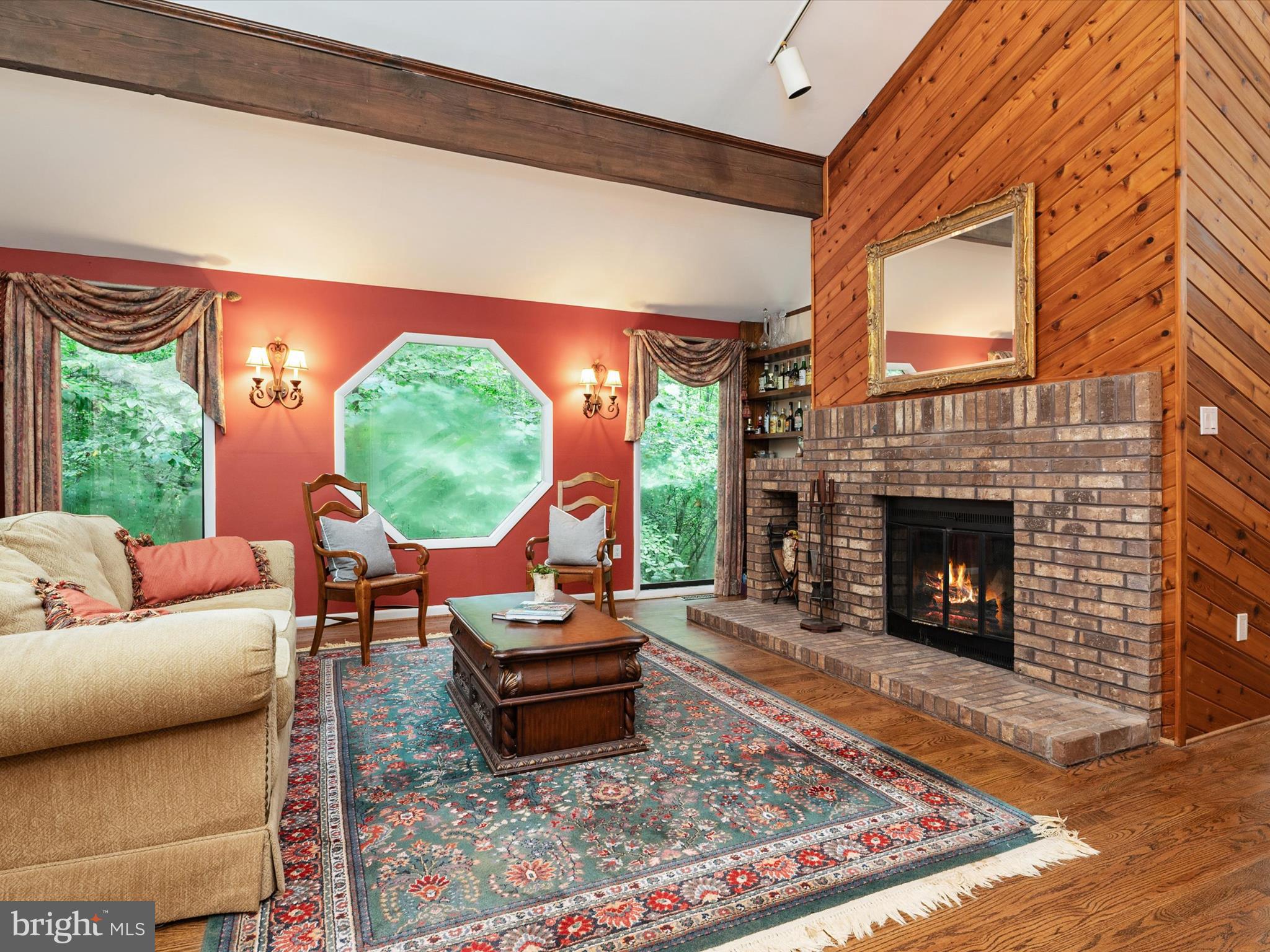 THE WOODS - Residential