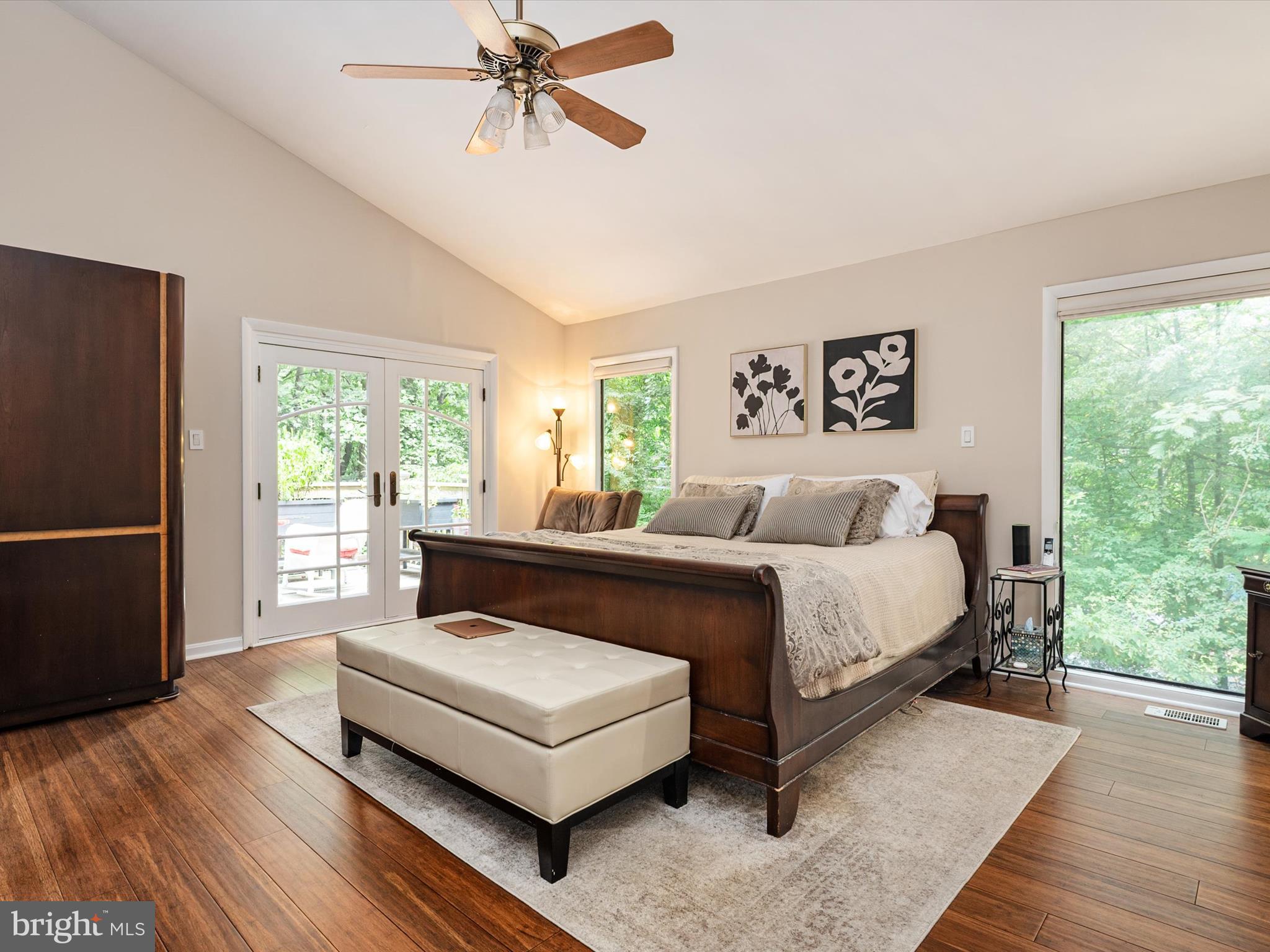 THE WOODS - Residential