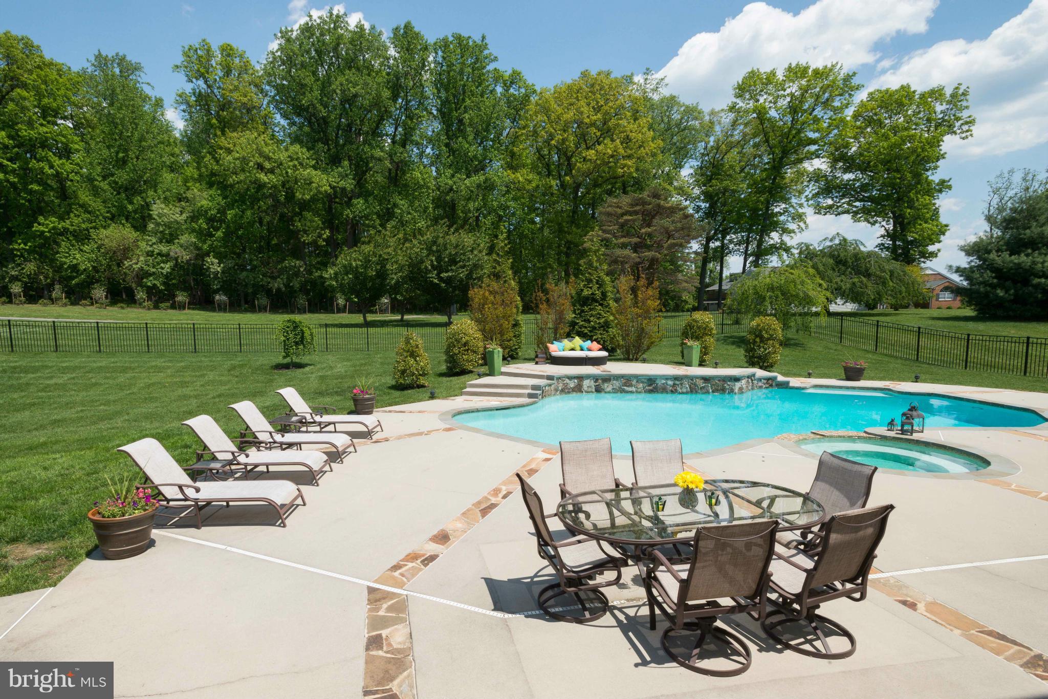 WATERFORD PRESERVE - Residential