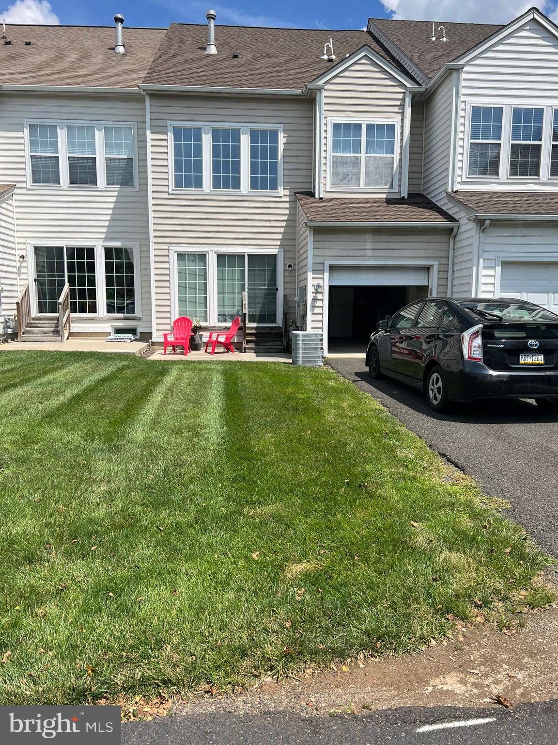 BEDMINSTER SQUARE - Residential Lease