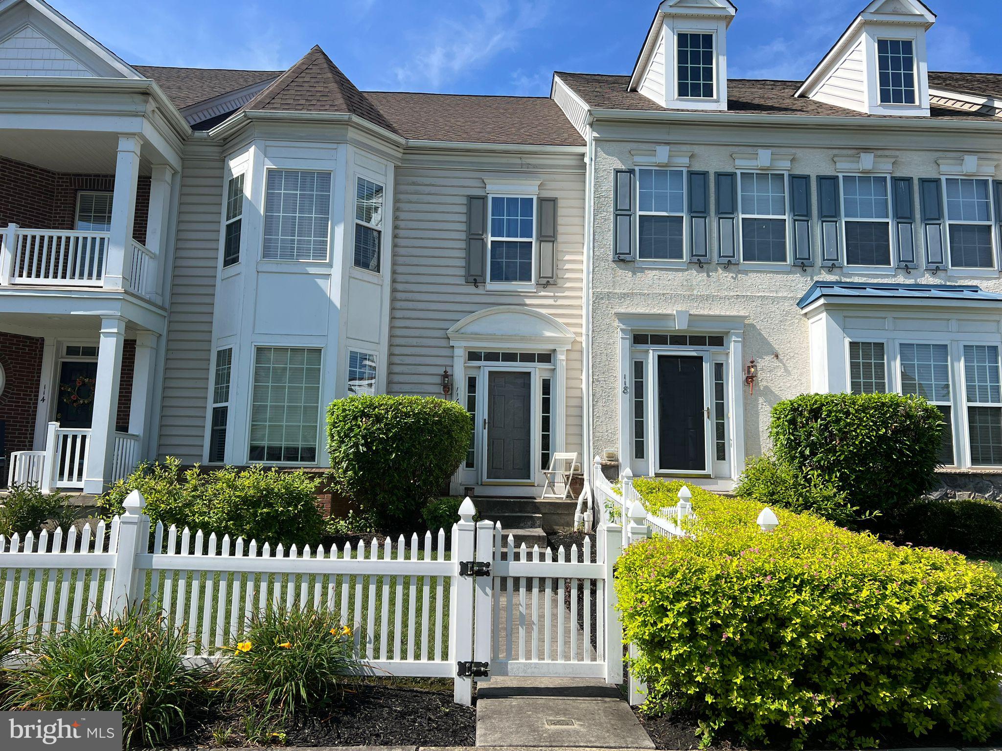 BEDMINSTER SQUARE - Residential Lease