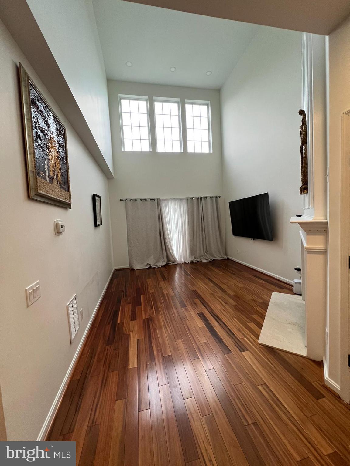 BEDMINSTER SQUARE - Residential Lease