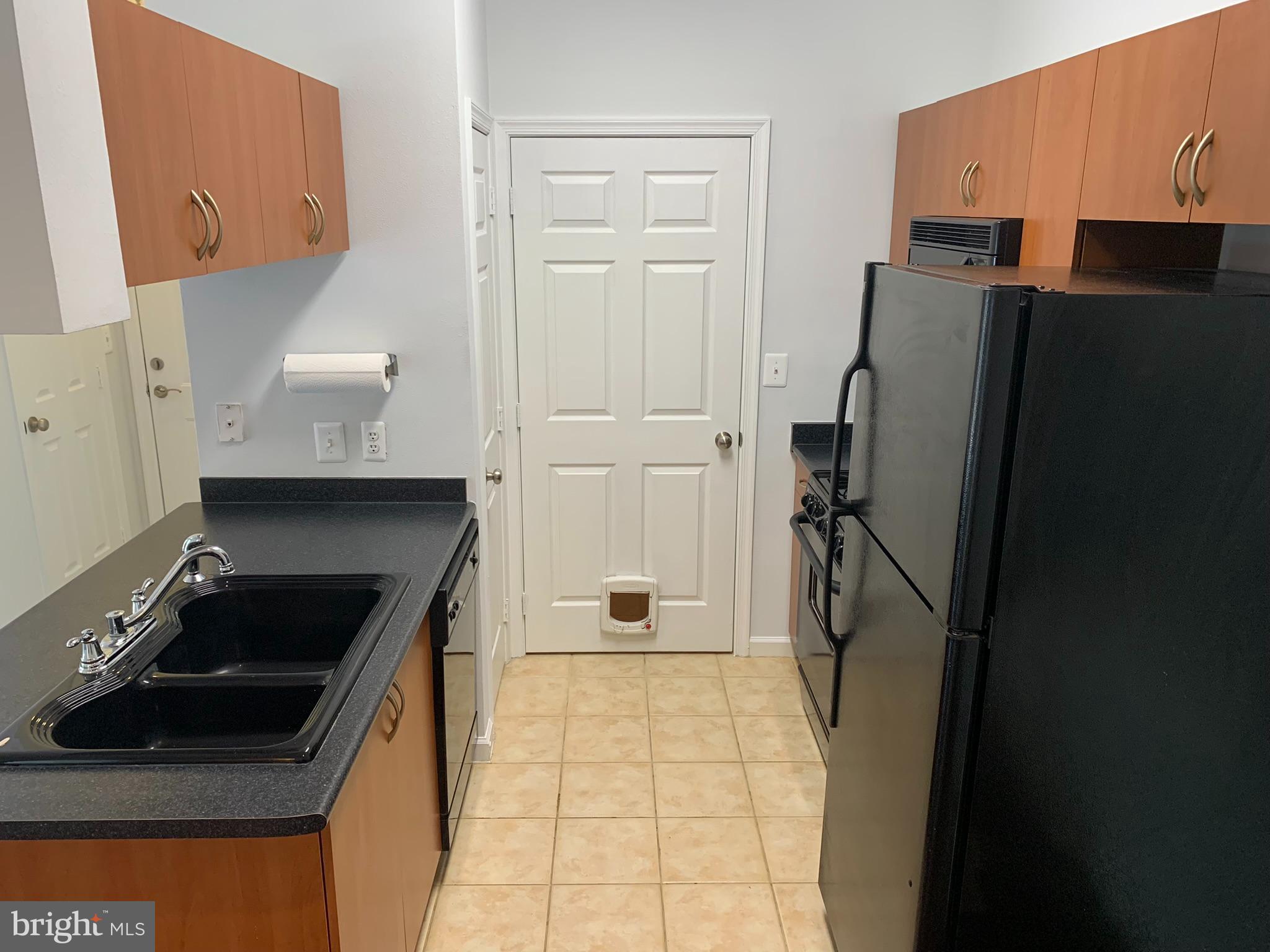 ASHMORE AT GERMANOWN COMMUNITY - Residential Lease