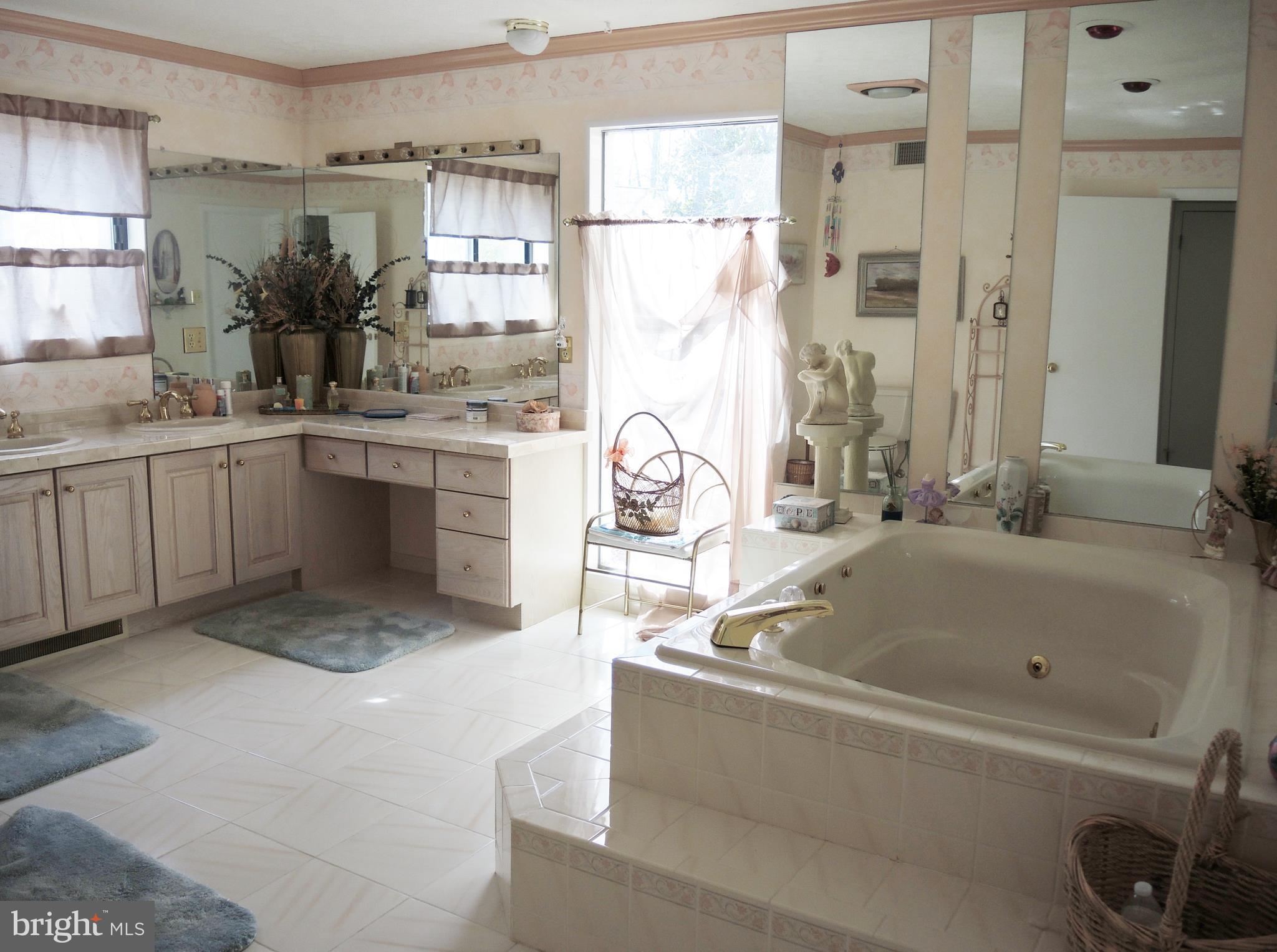 DUKES PLANTATION - Residential