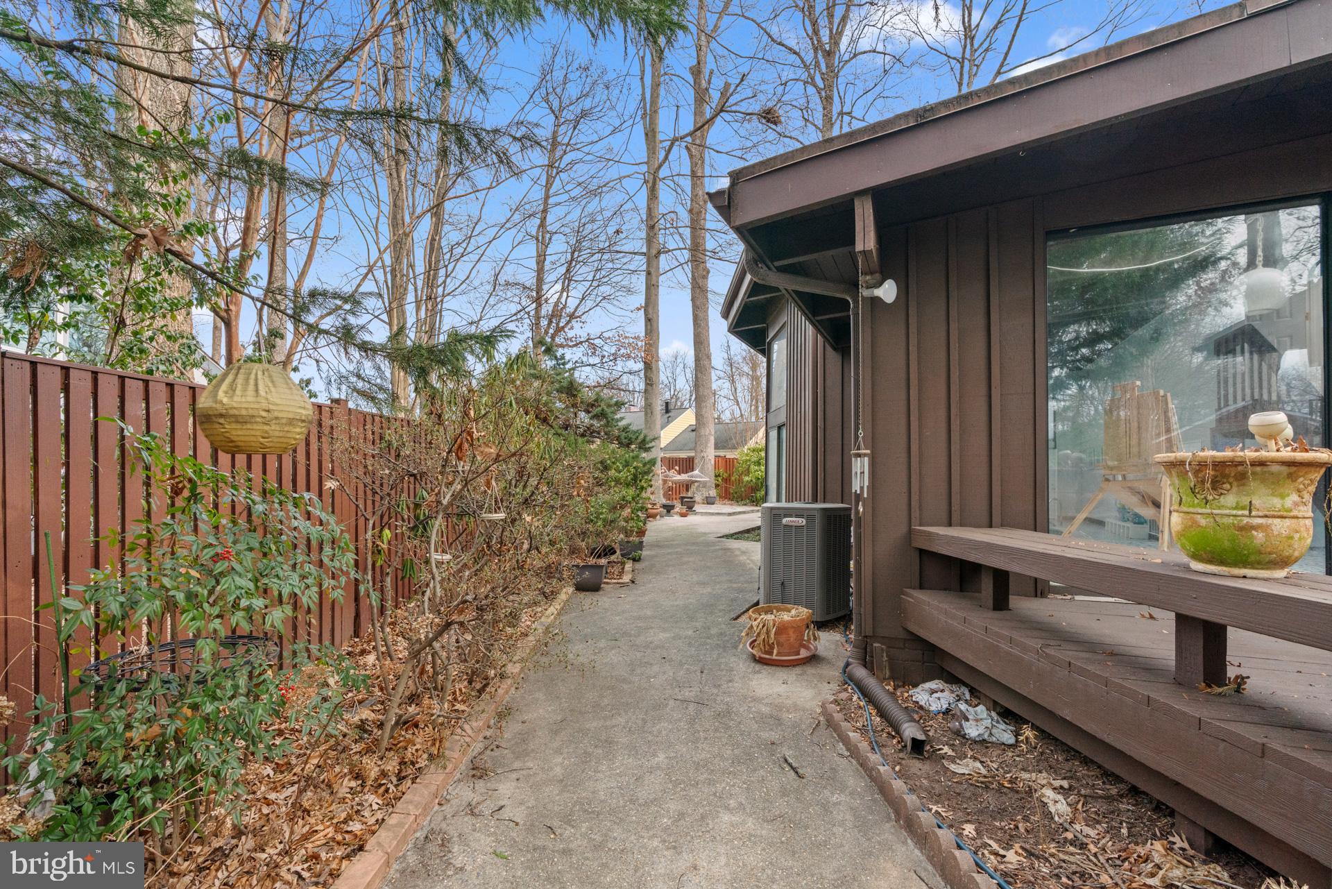 WOODLEY GARDENS - Residential