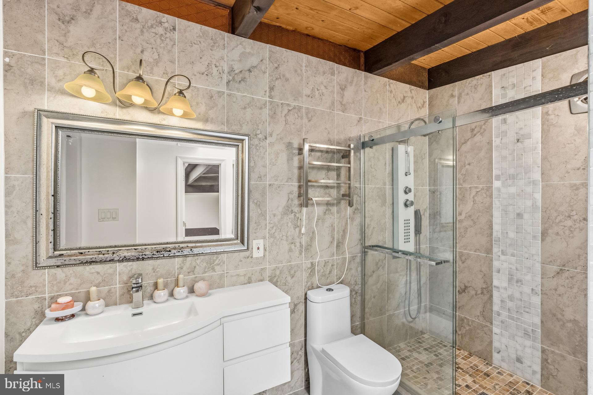 WOODLEY GARDENS - Residential