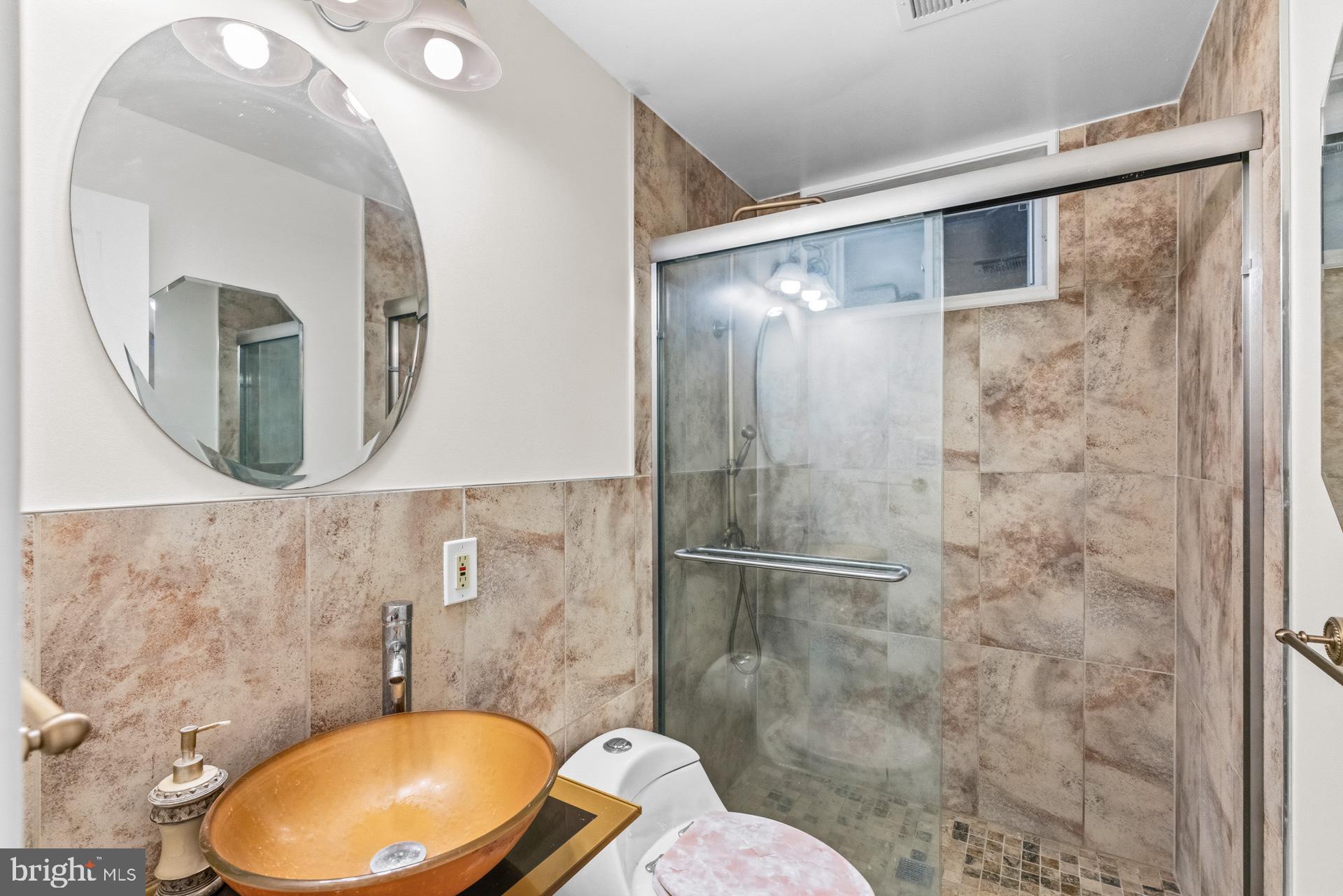 WOODLEY GARDENS - Residential