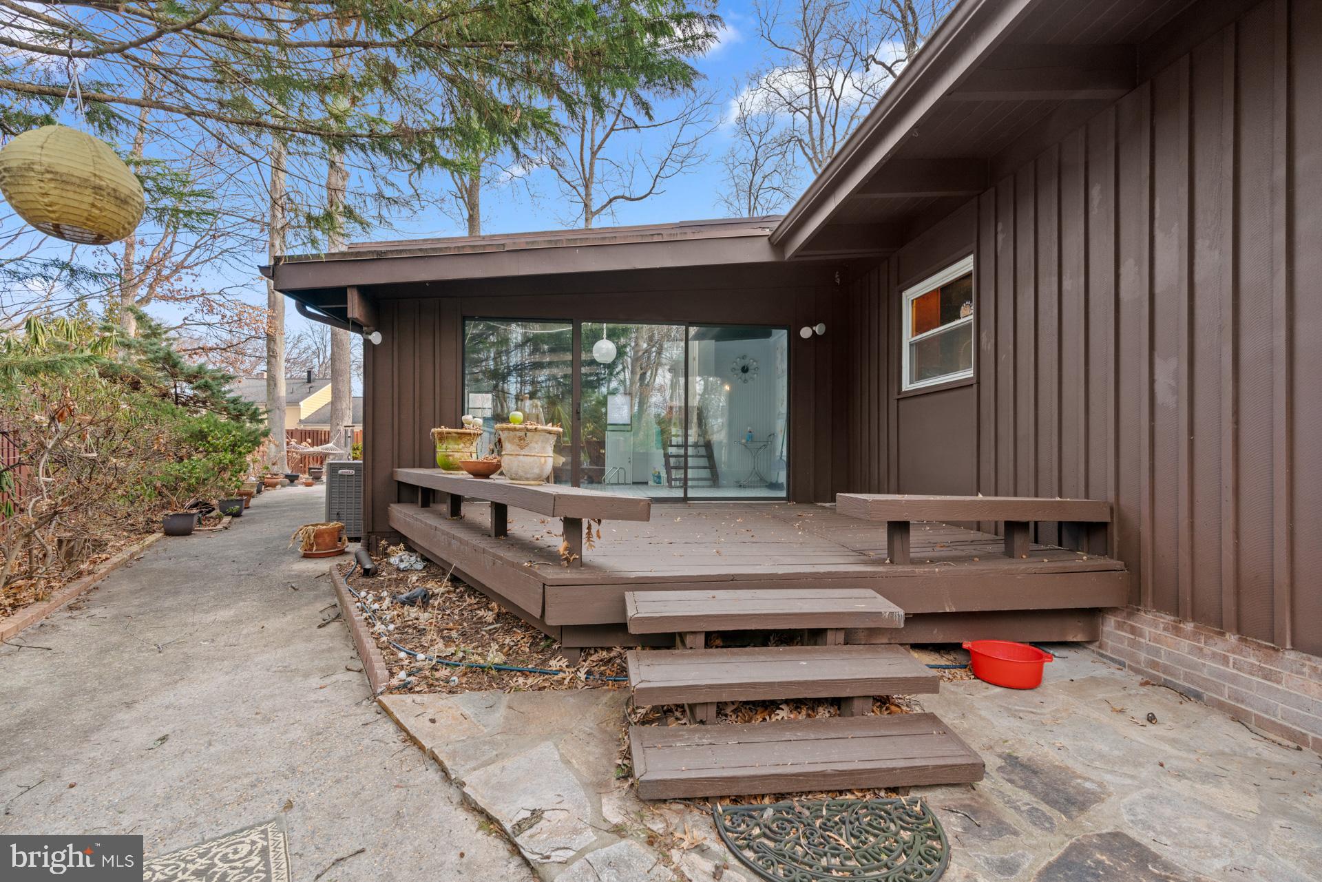 WOODLEY GARDENS - Residential