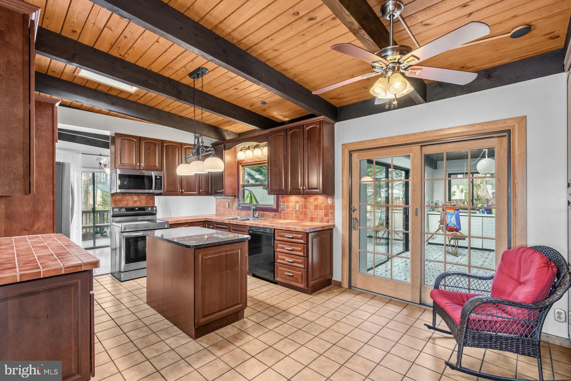 WOODLEY GARDENS - Residential