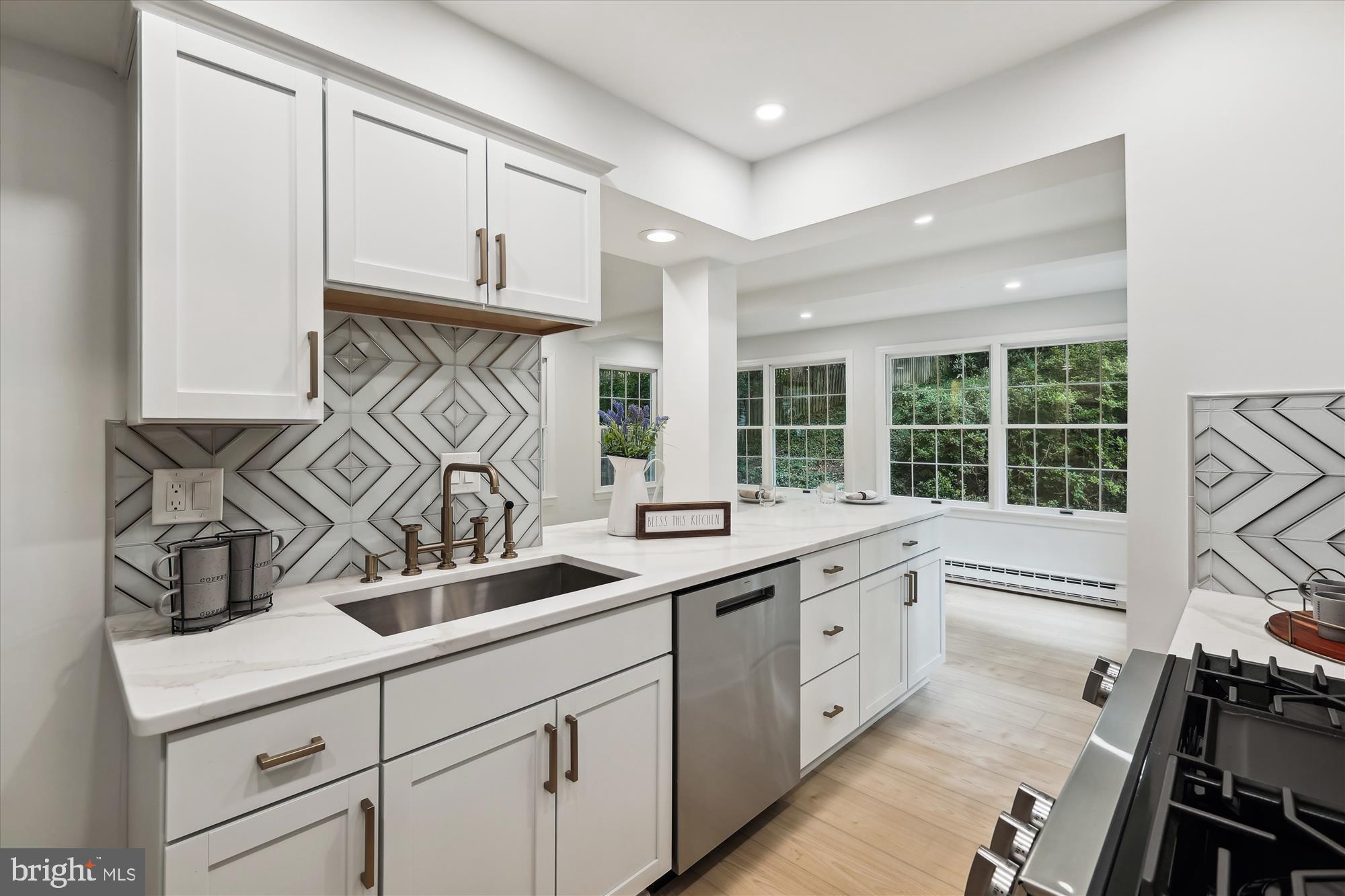 WOODACRES - Residential