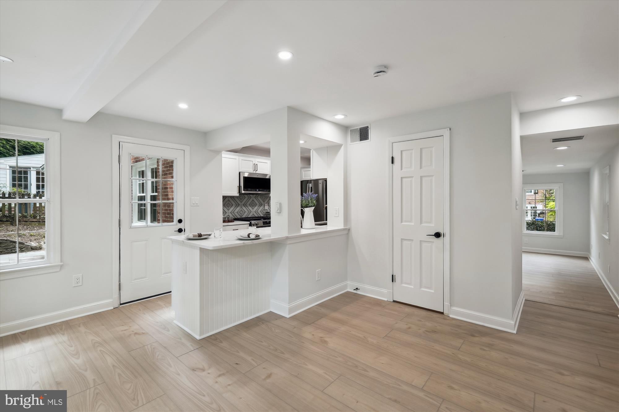 WOODACRES - Residential