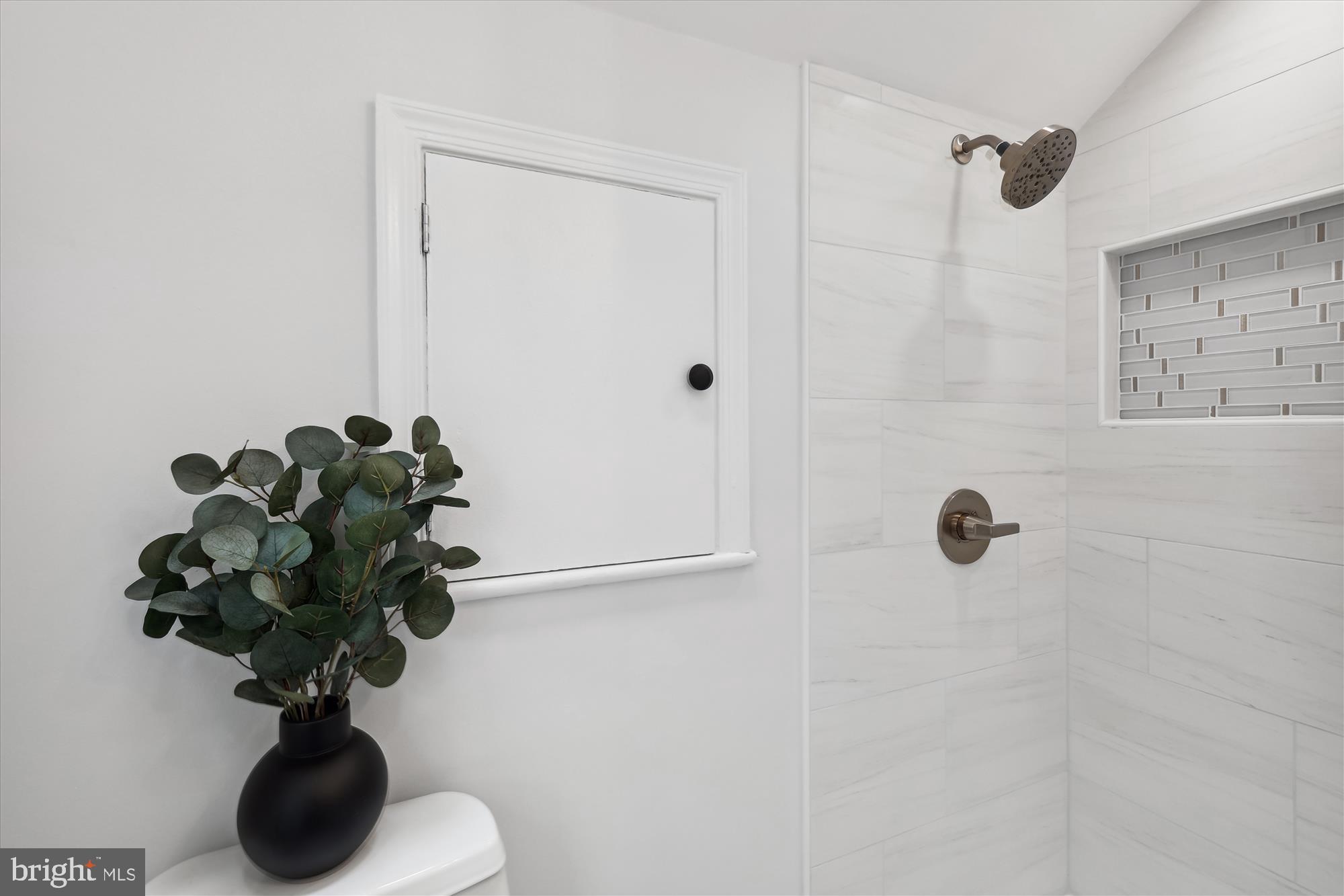 WOODACRES - Residential