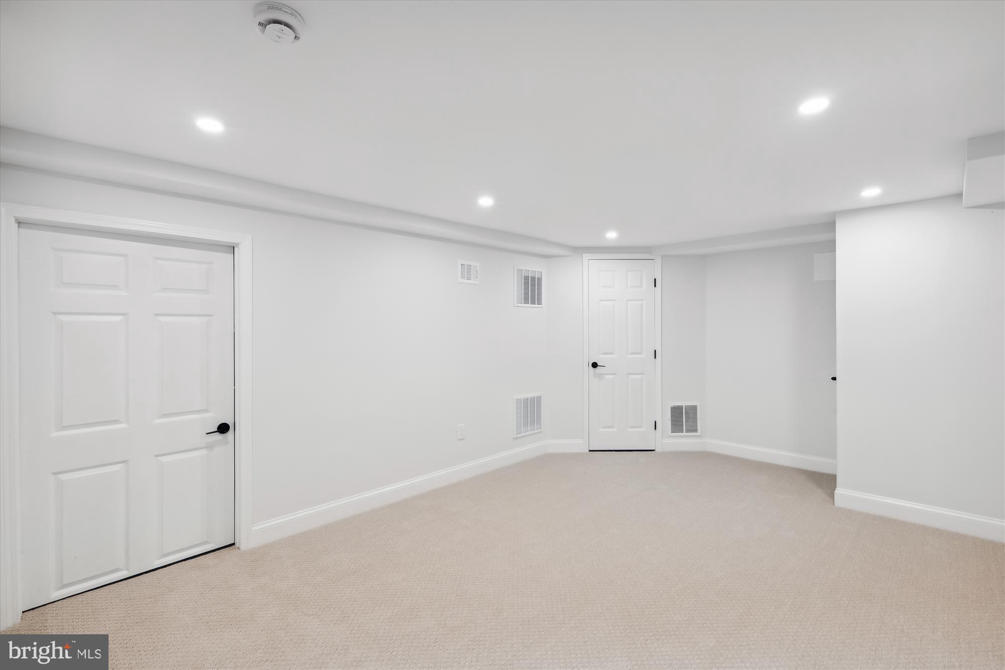 WOODACRES - Residential