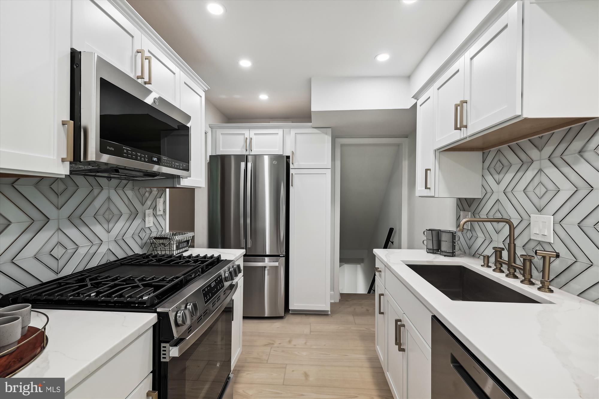 WOODACRES - Residential