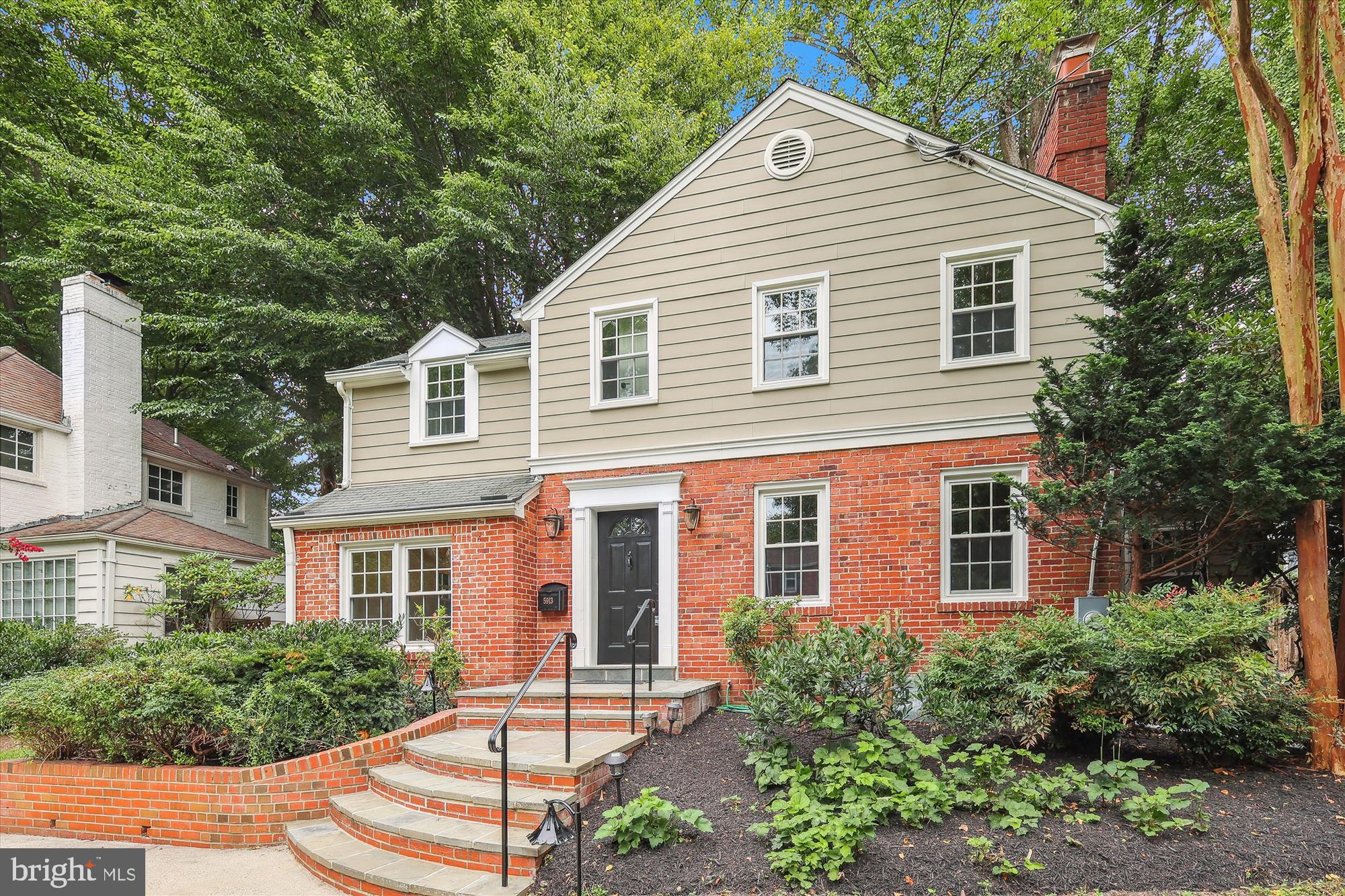 WOODACRES - Residential