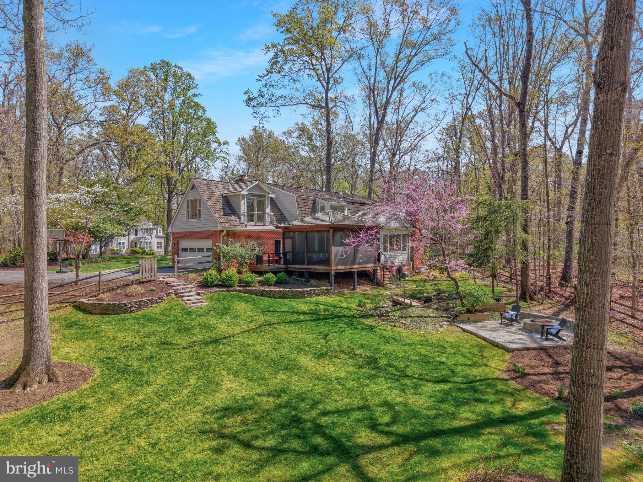 RESTON - Residential