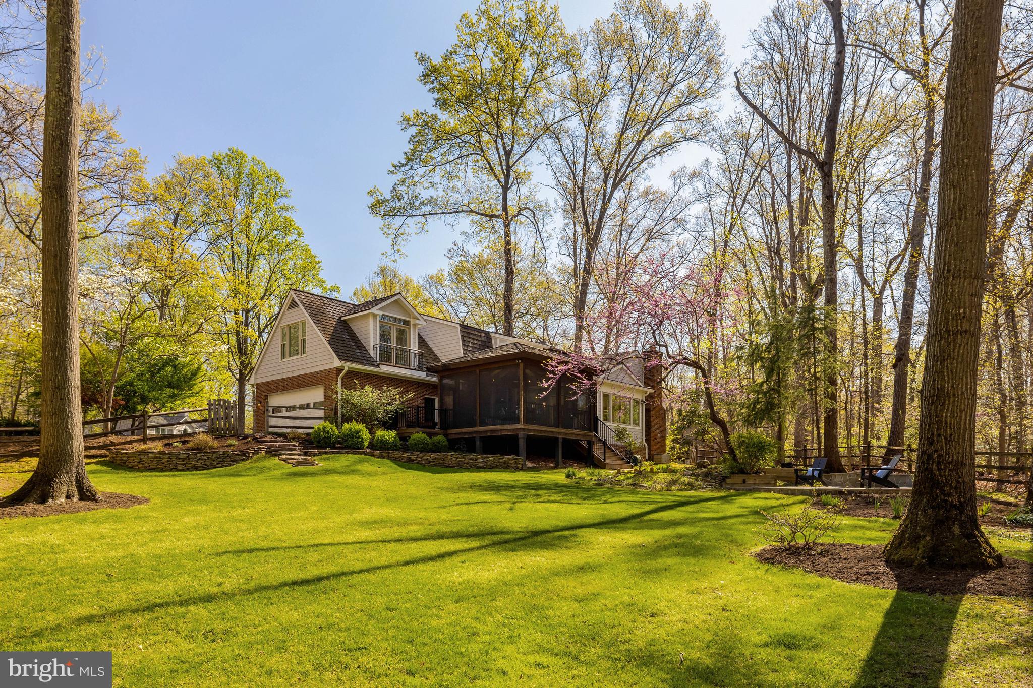 RESTON - Residential