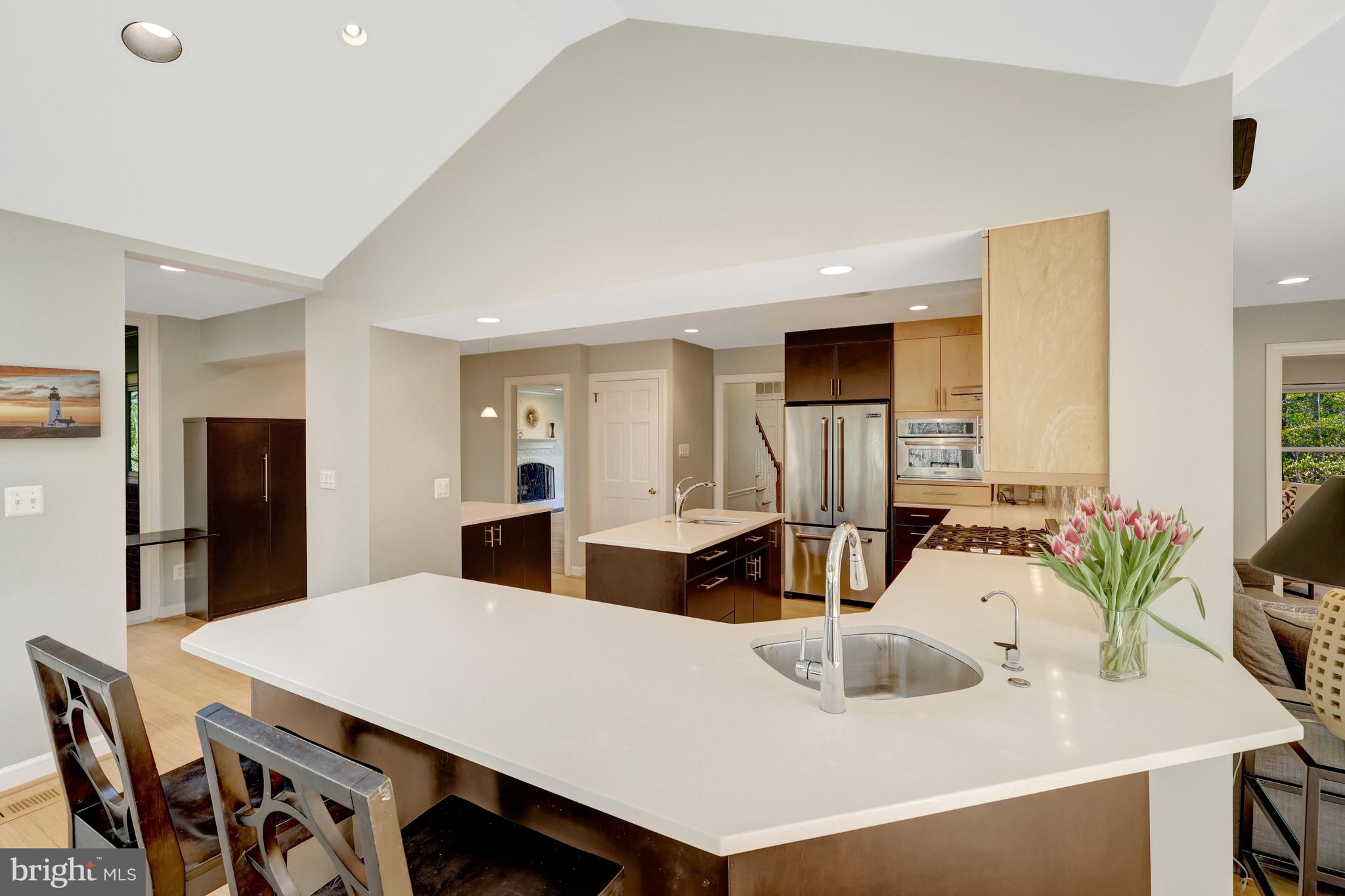 RESTON - Residential