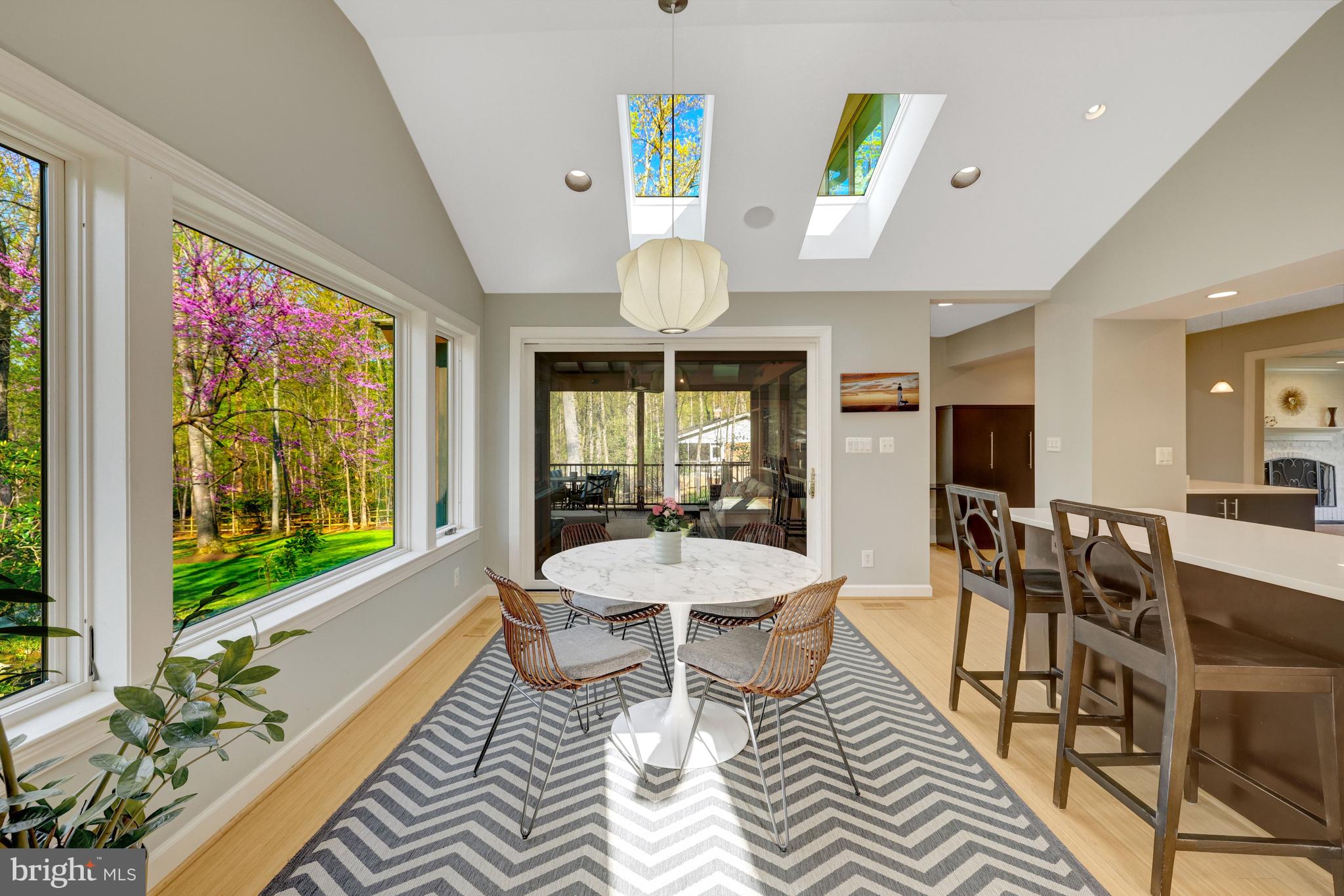 RESTON - Residential