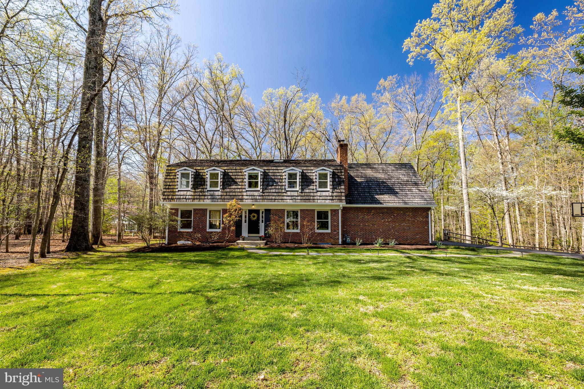 RESTON - Residential