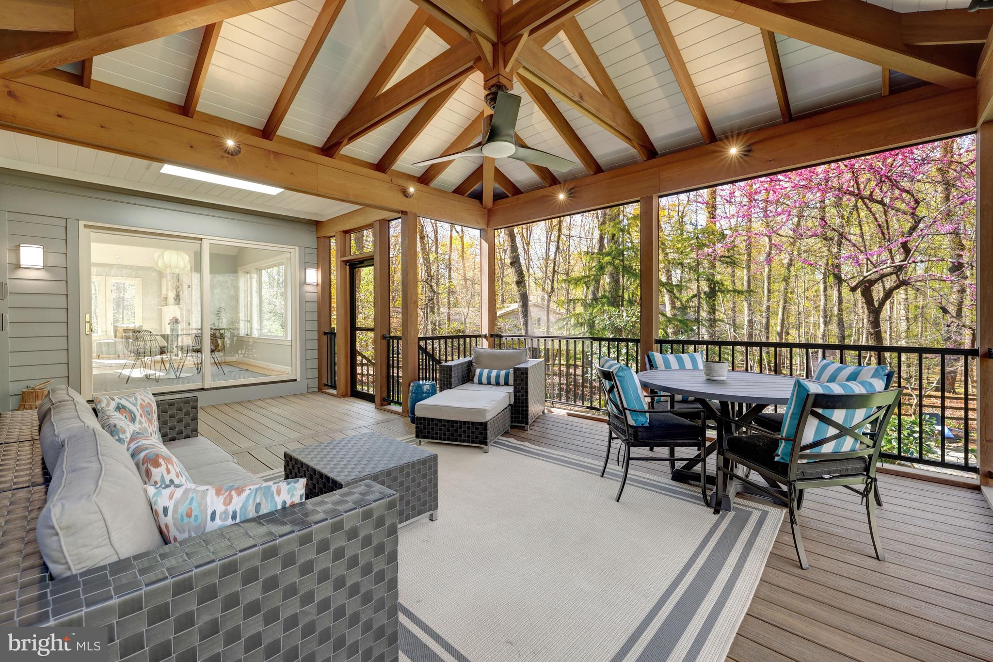 RESTON - Residential