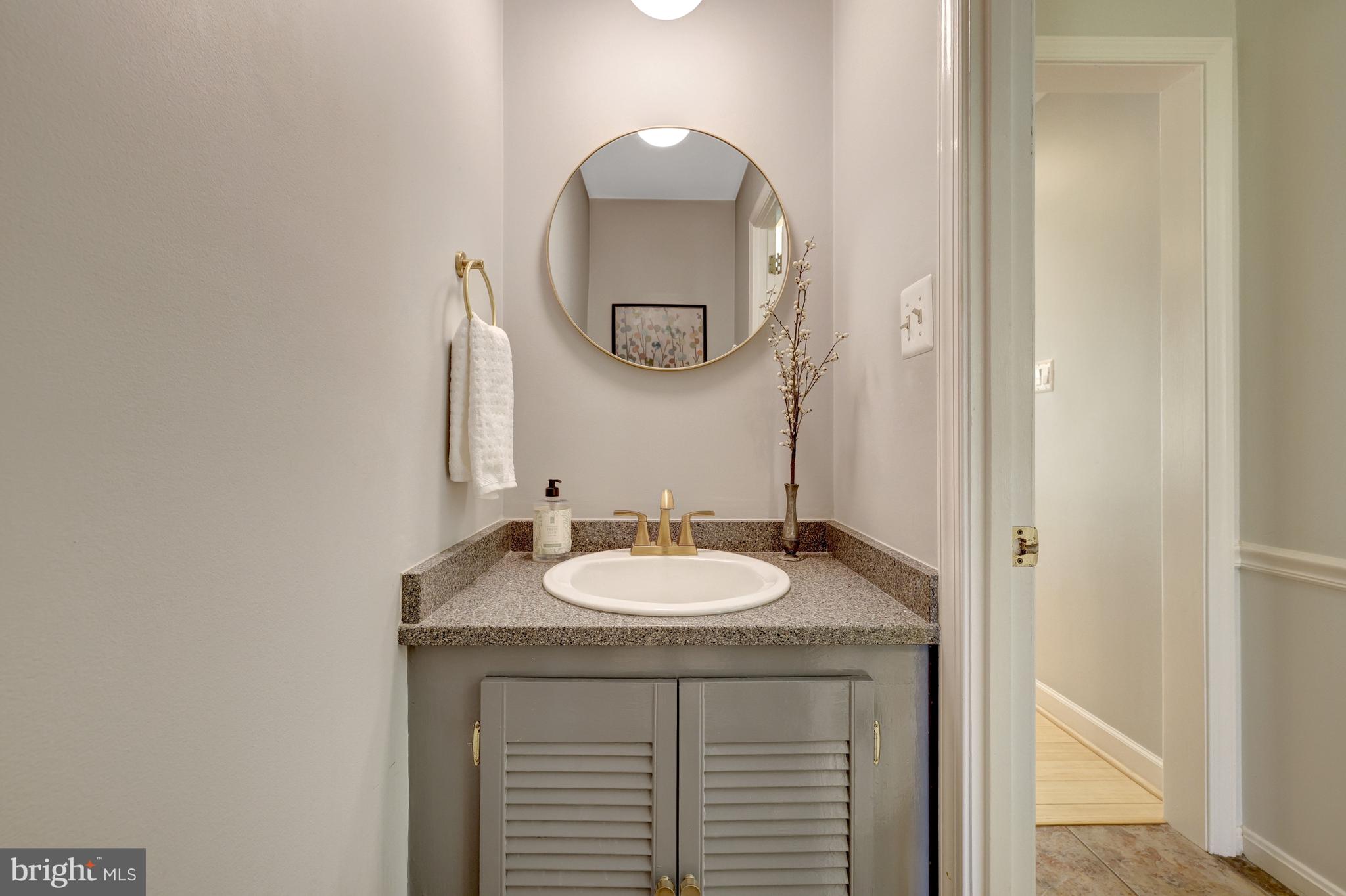 RESTON - Residential