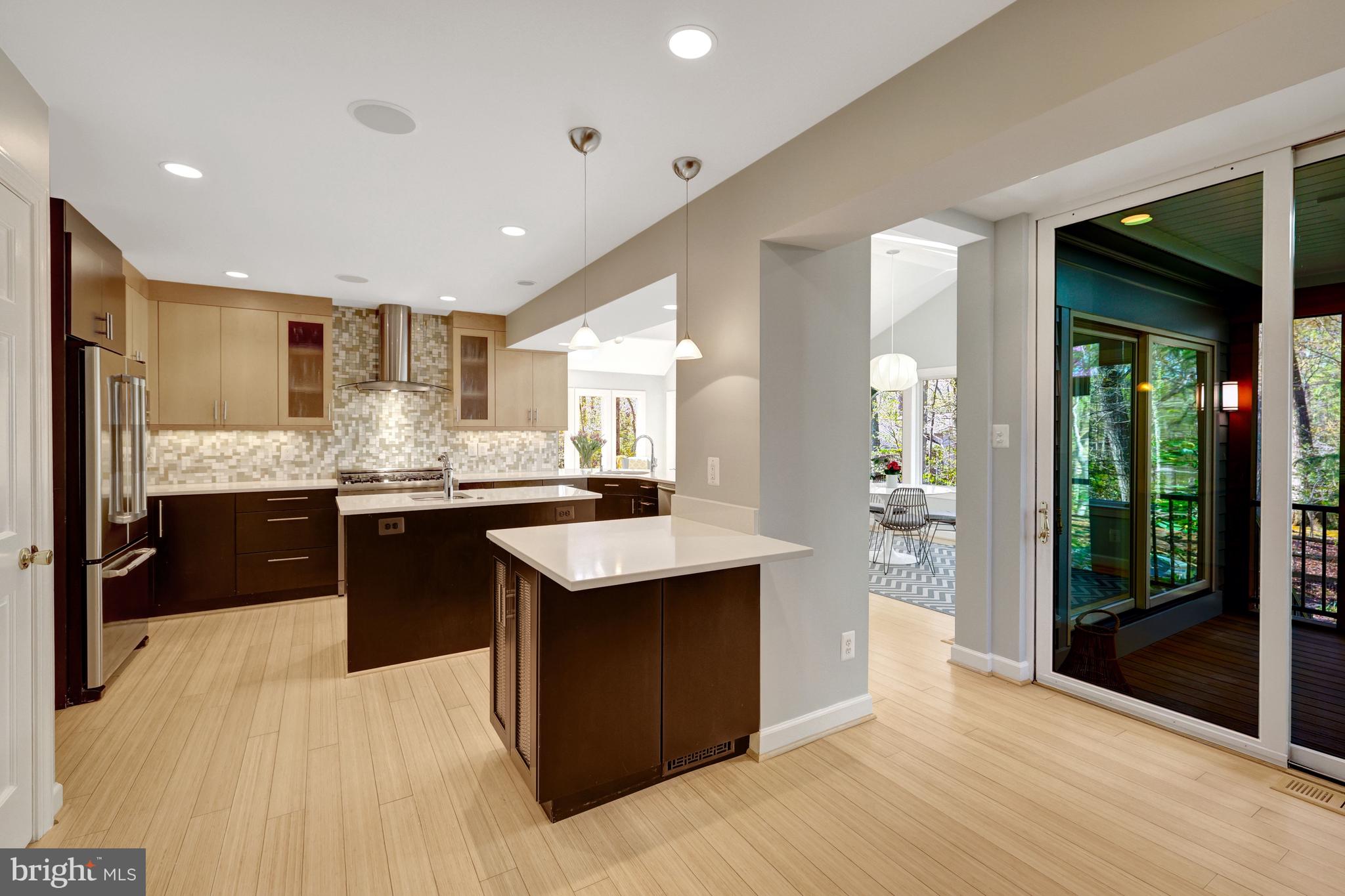 RESTON - Residential