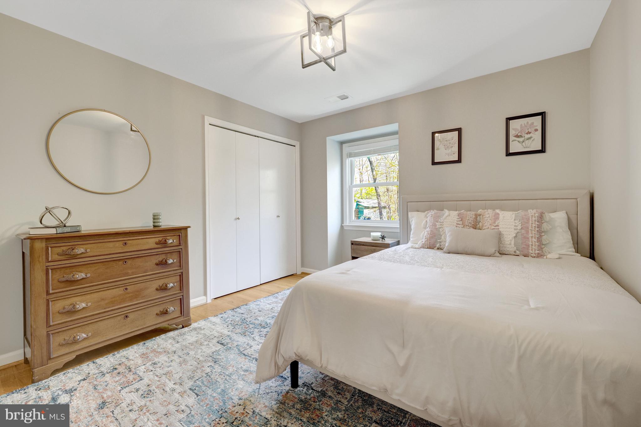 RESTON - Residential