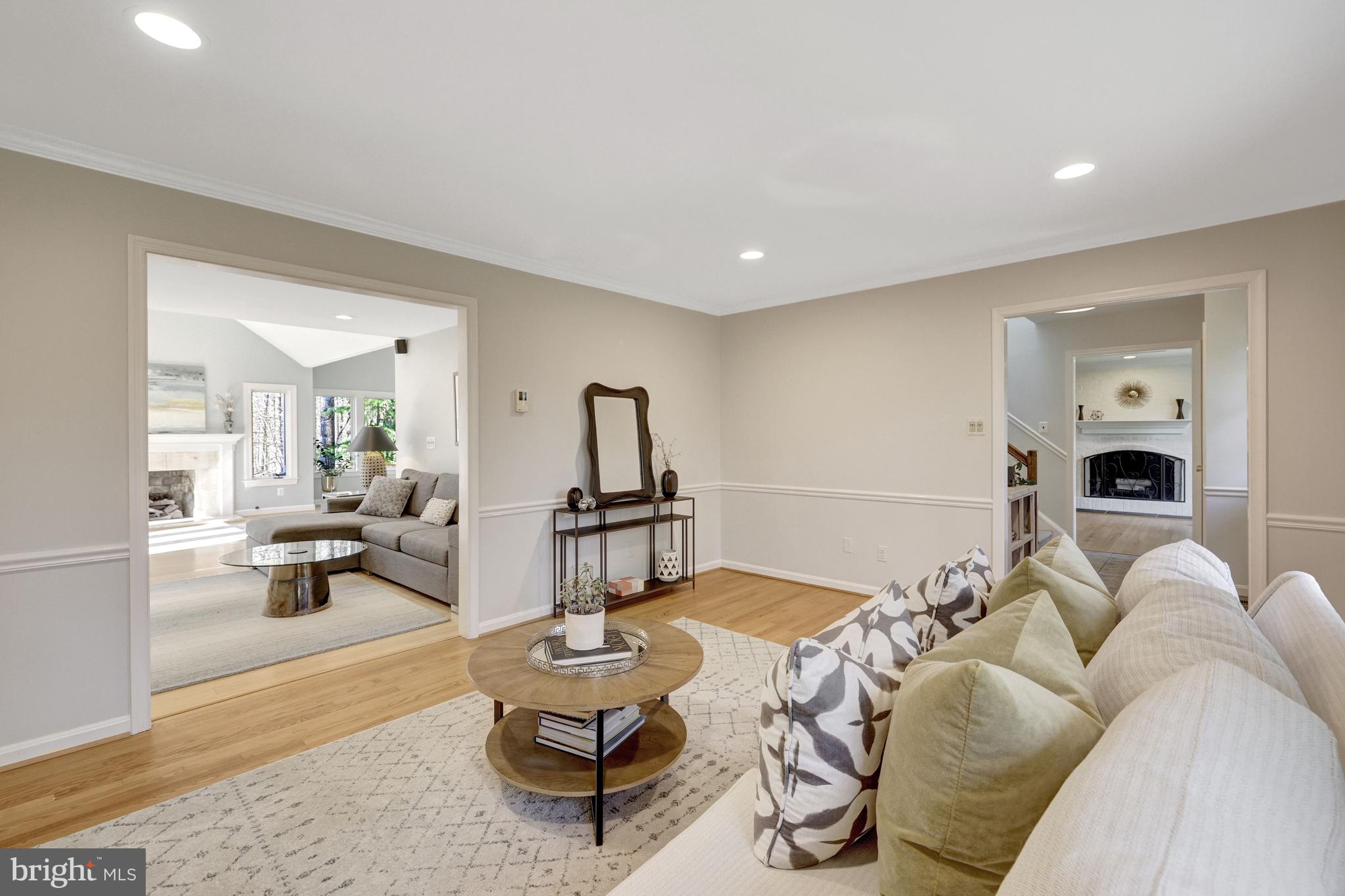 RESTON - Residential