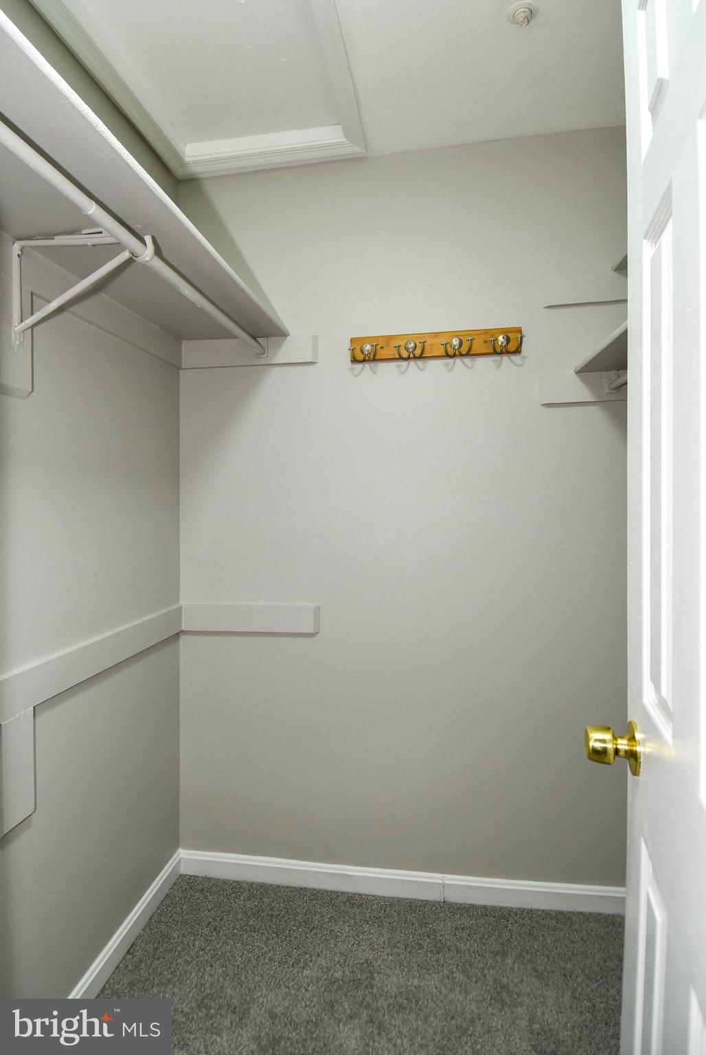 WOODVIEW VILLAGE - Residential